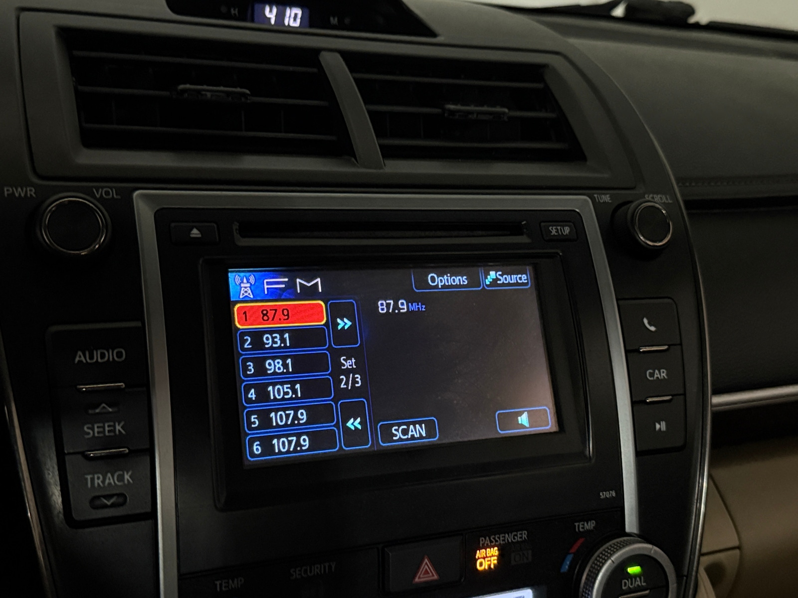 Thumbnail: 2013 Toyota Camry - 4