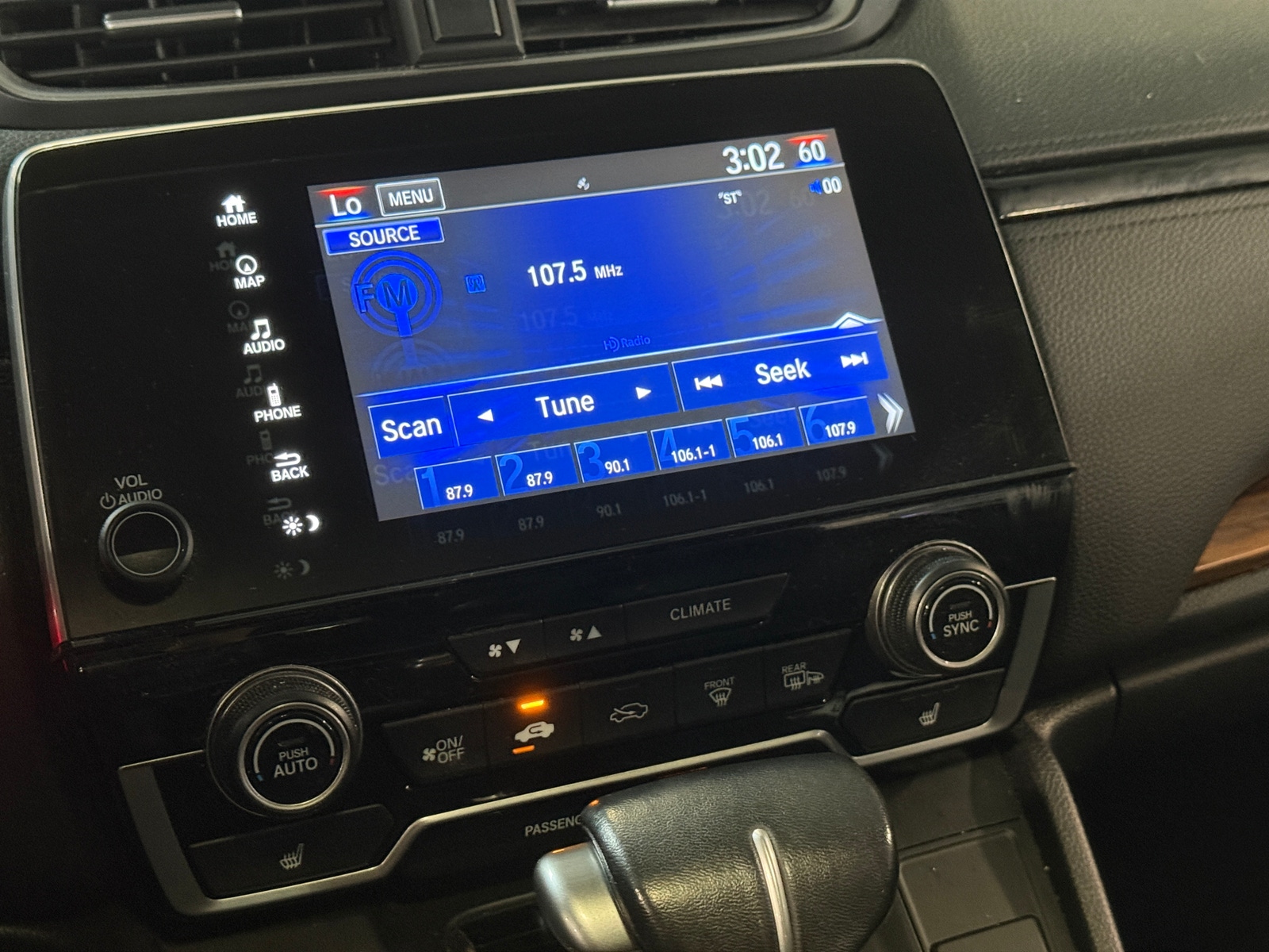 Thumbnail: 2017 Honda CR-V - 3