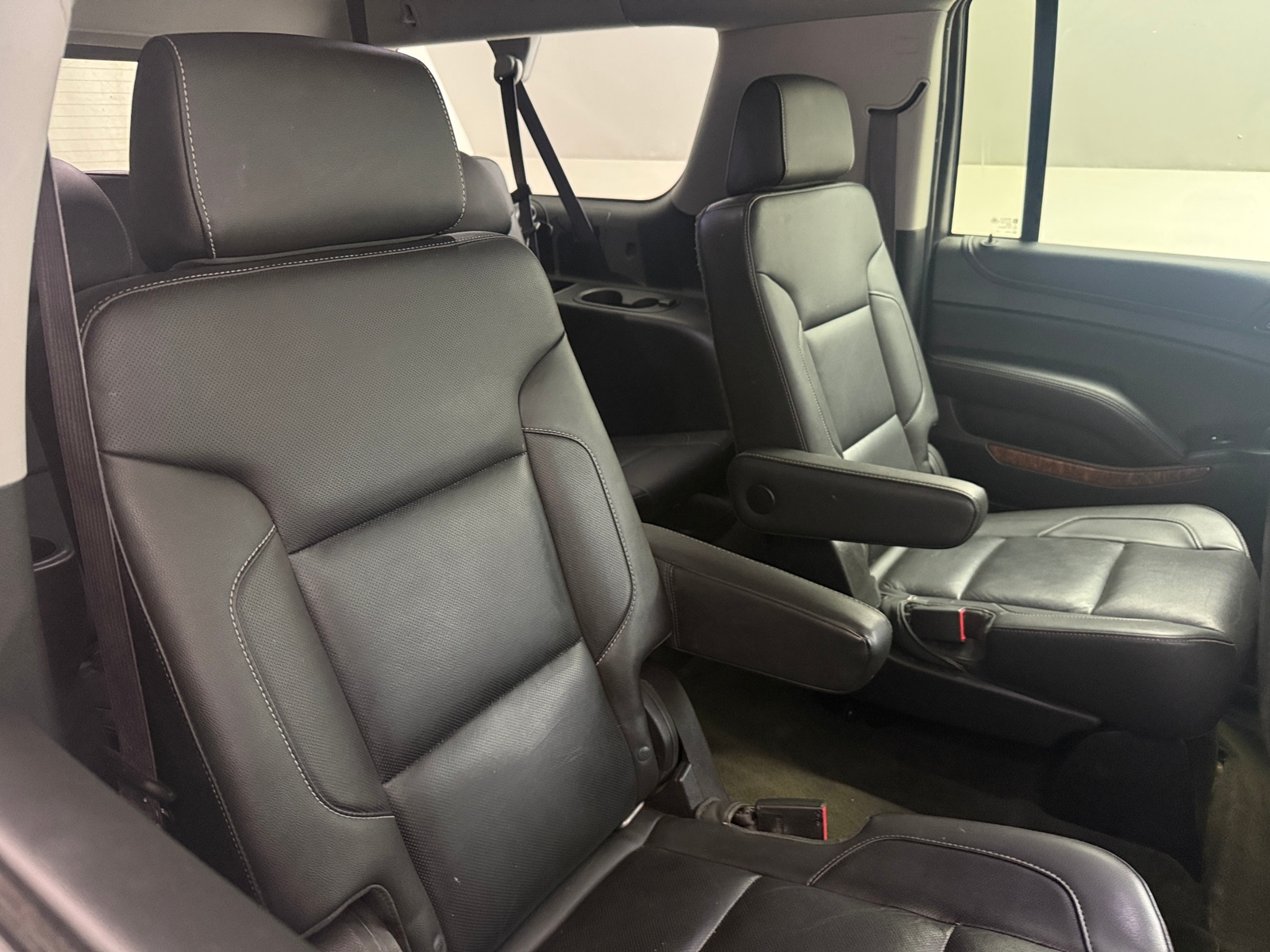 Thumbnail: 2015 Chevrolet Suburban - 5