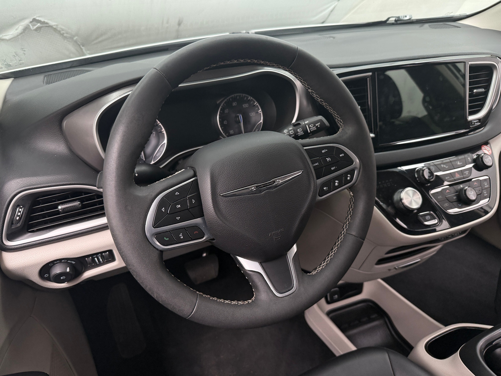 Thumbnail: 2024 Chrysler Pacifica - 4