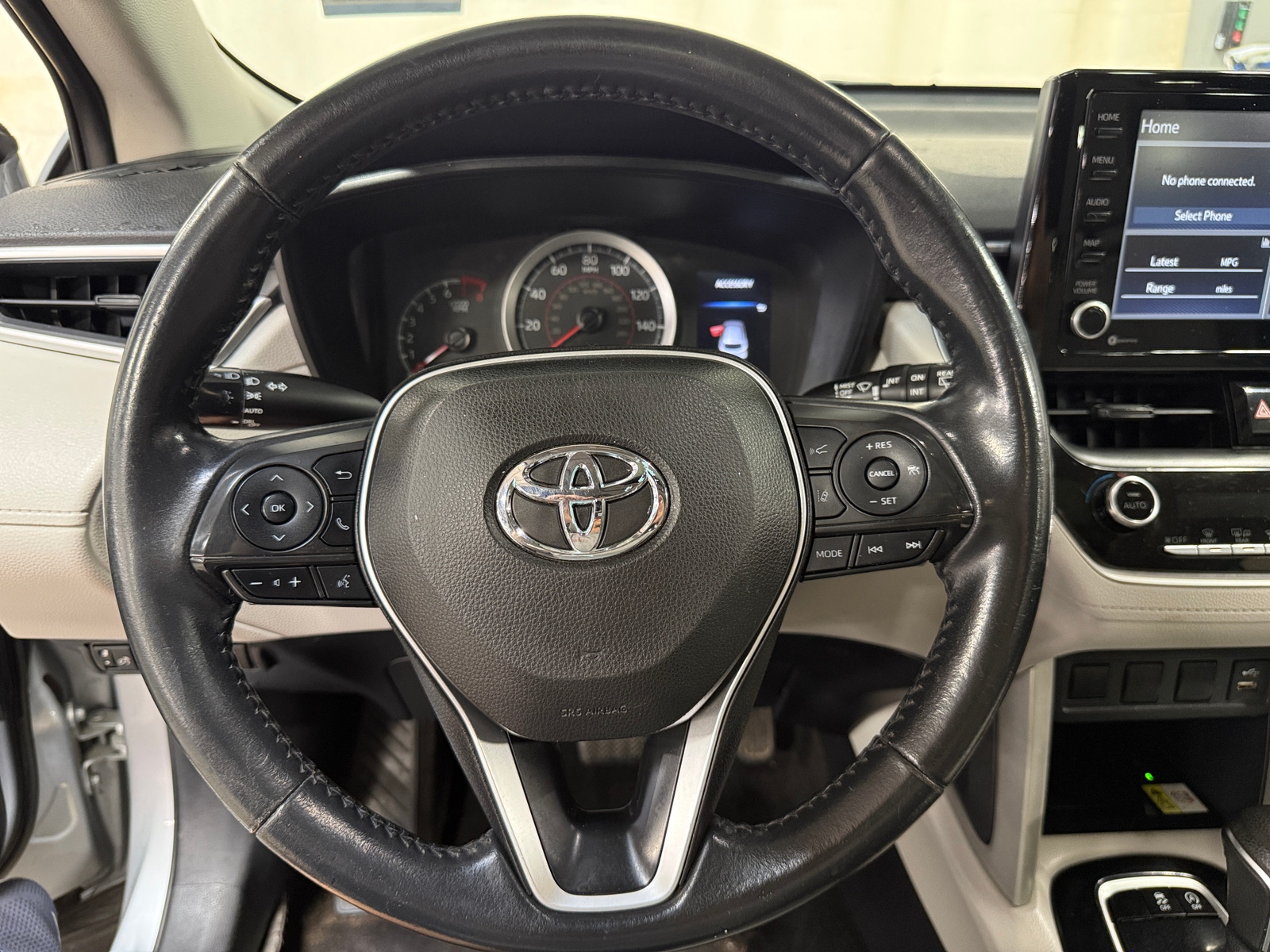 Thumbnail: 2022 Toyota Corolla Cross - 5