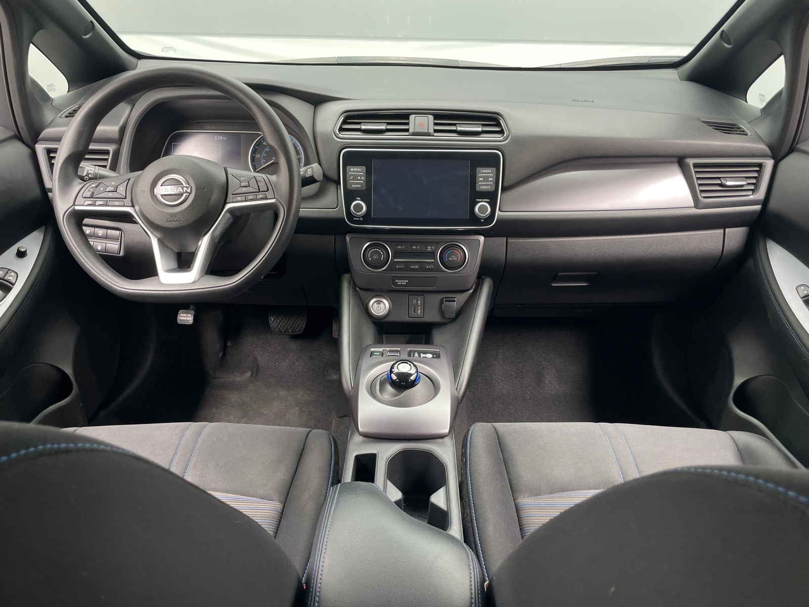 Thumbnail: 2025 Nissan Leaf - 3