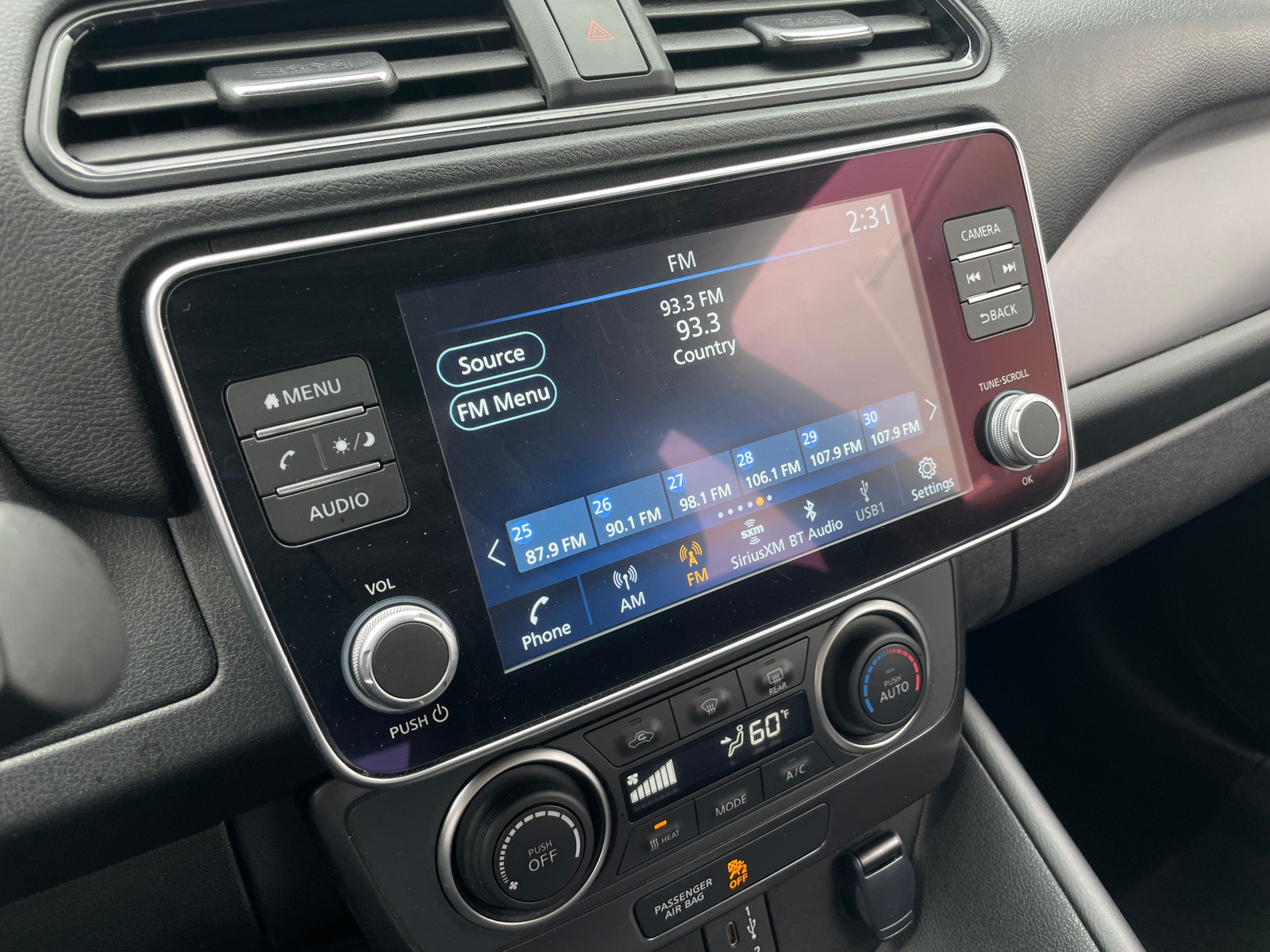 Thumbnail: 2025 Nissan Leaf - 4
