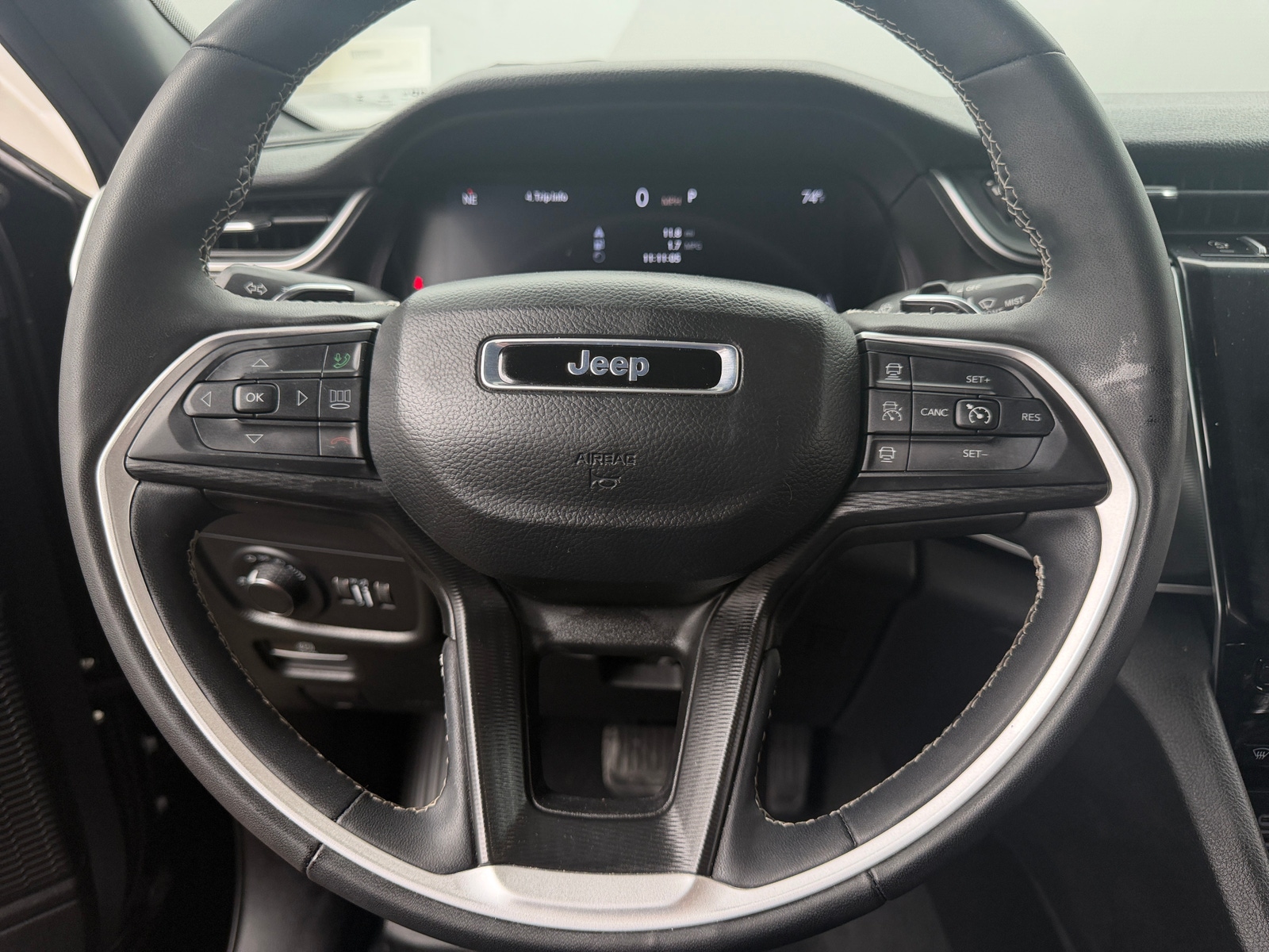 Thumbnail: 2025 Jeep Grand Cherokee L - 5