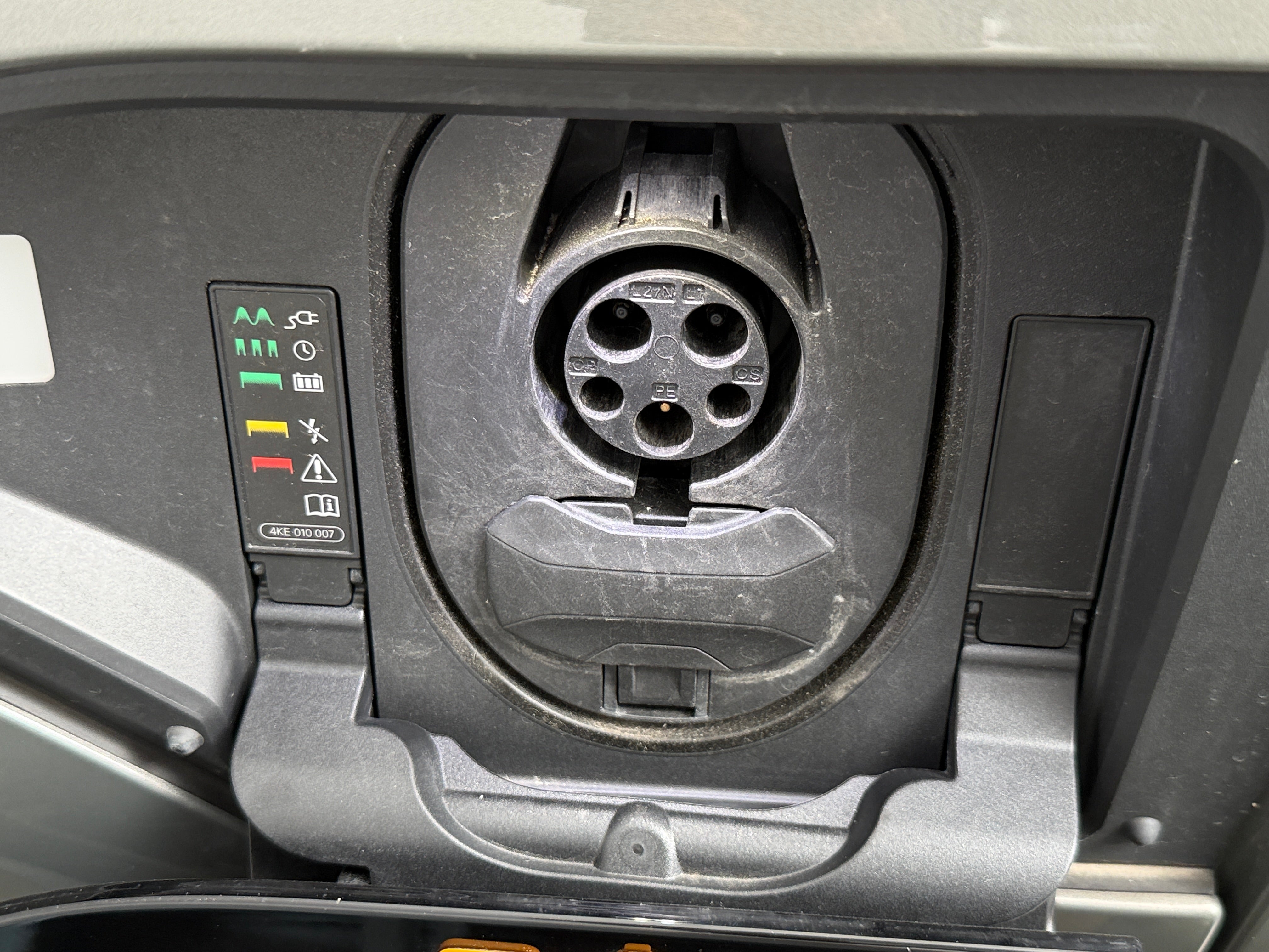 Used 2022 Audi e-tron Chronos with VIN WA1VABGE7NB040081 for sale in Pewaukee, WI