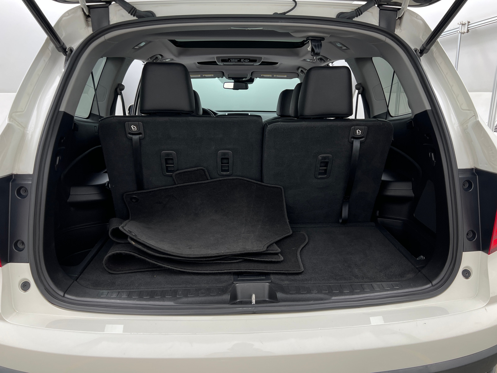 Thumbnail: 2018 Honda Pilot - 6