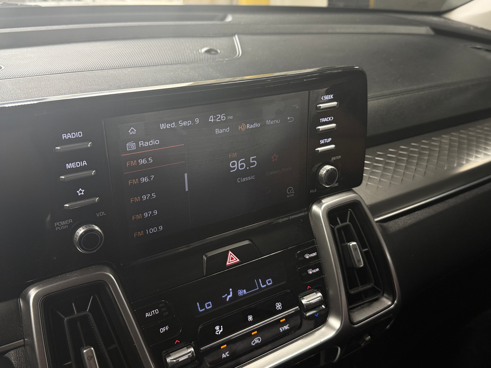 Thumbnail: 2021 Kia Sorento - 3