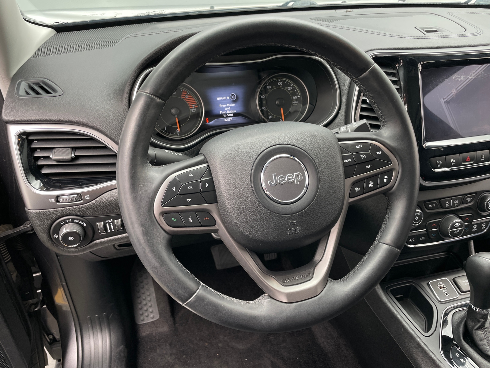 Thumbnail: 2019 Jeep Cherokee - 4