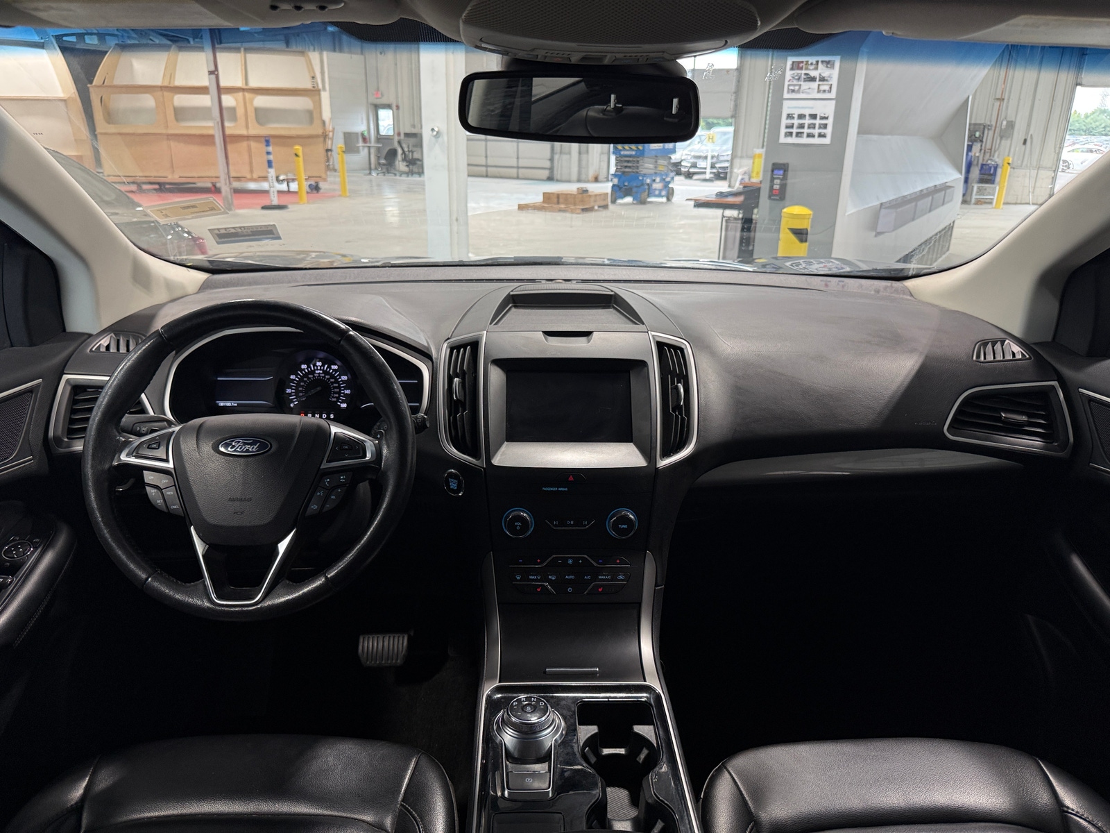 Thumbnail: 2020 Ford Edge - 2
