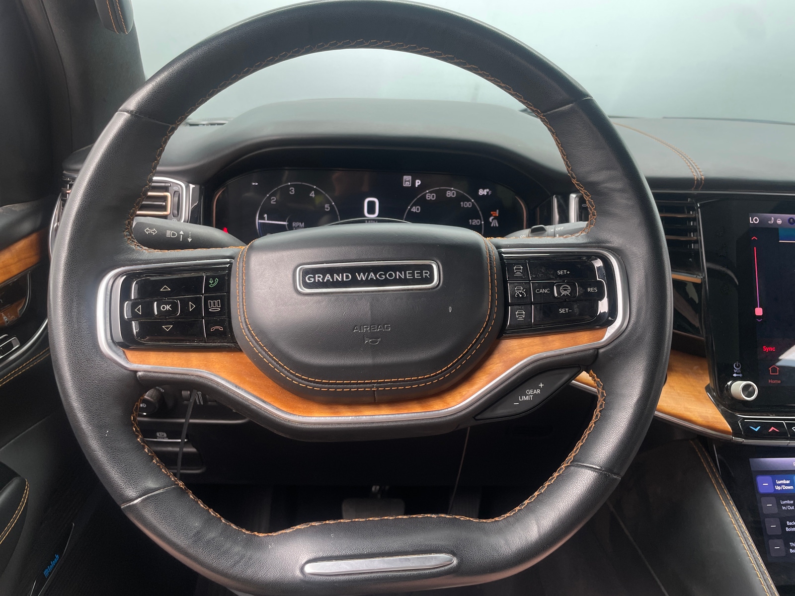 Thumbnail: 2024 Jeep Grand Wagoneer L - 4