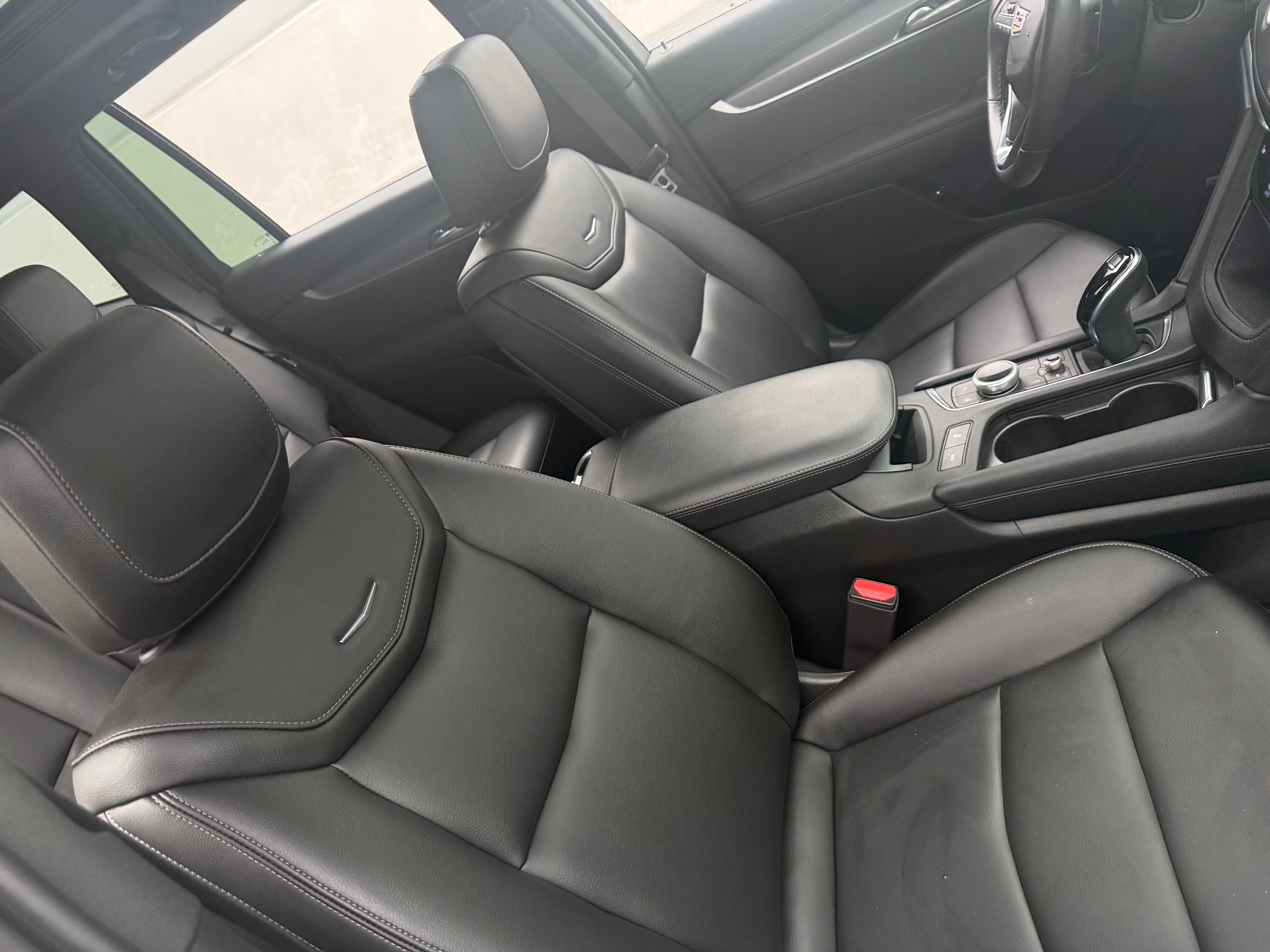 2024 Cadillac XT6