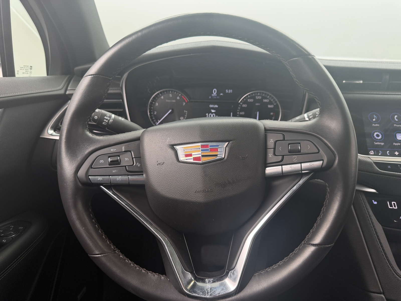 Thumbnail: 2024 Cadillac XT6 - 4