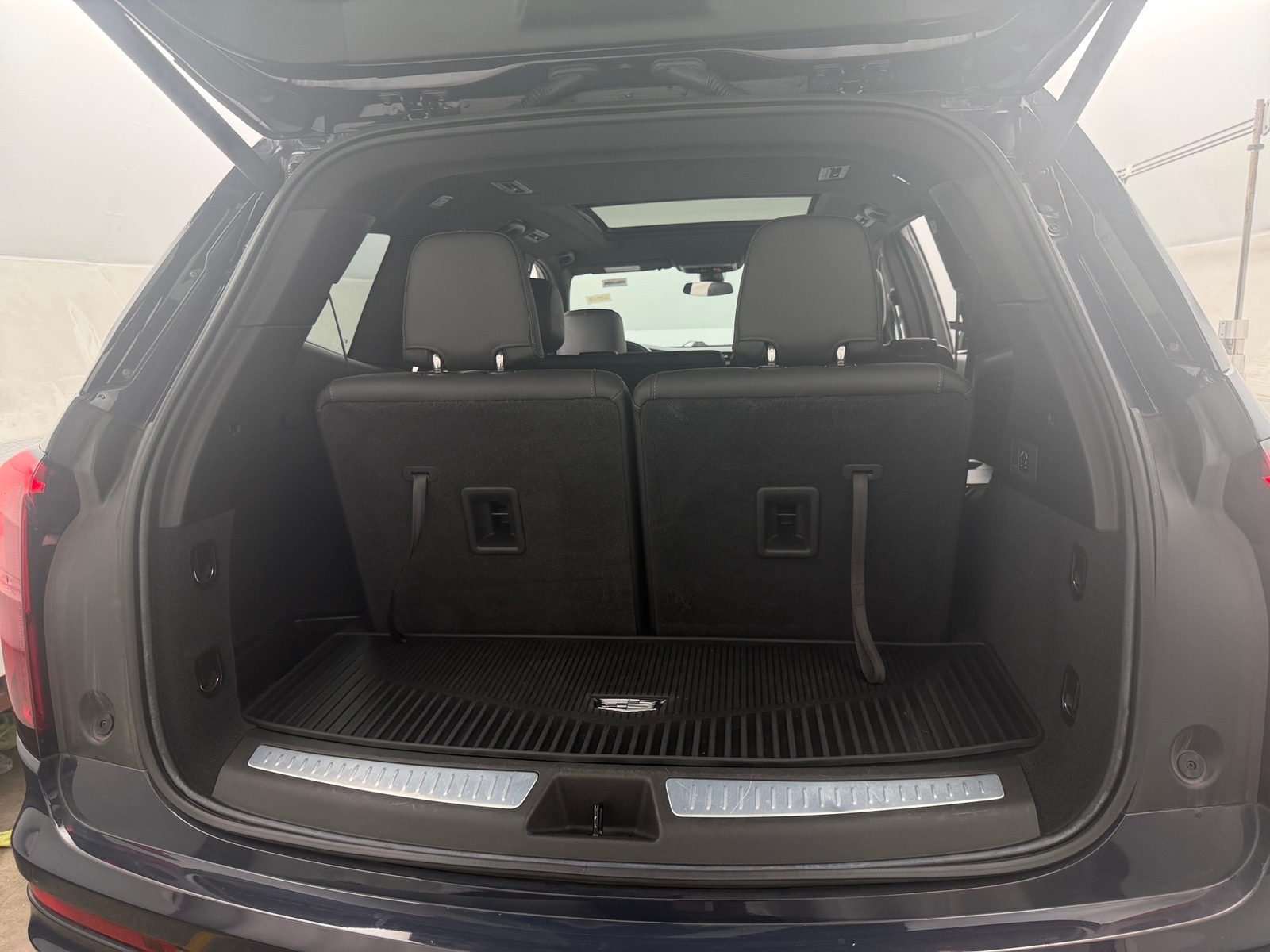 Thumbnail: 2024 Cadillac XT6 - 6