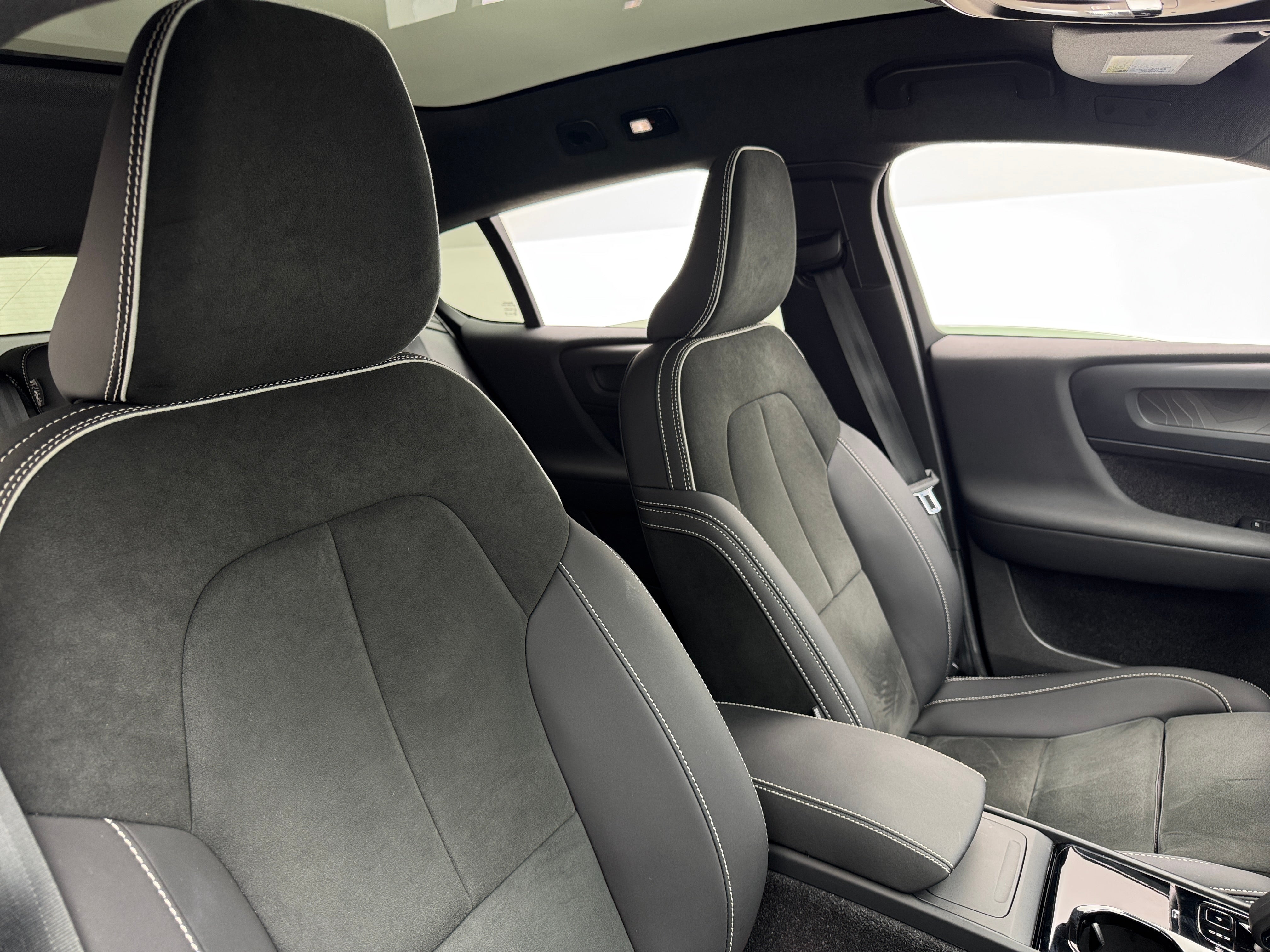 2023 Volvo C40