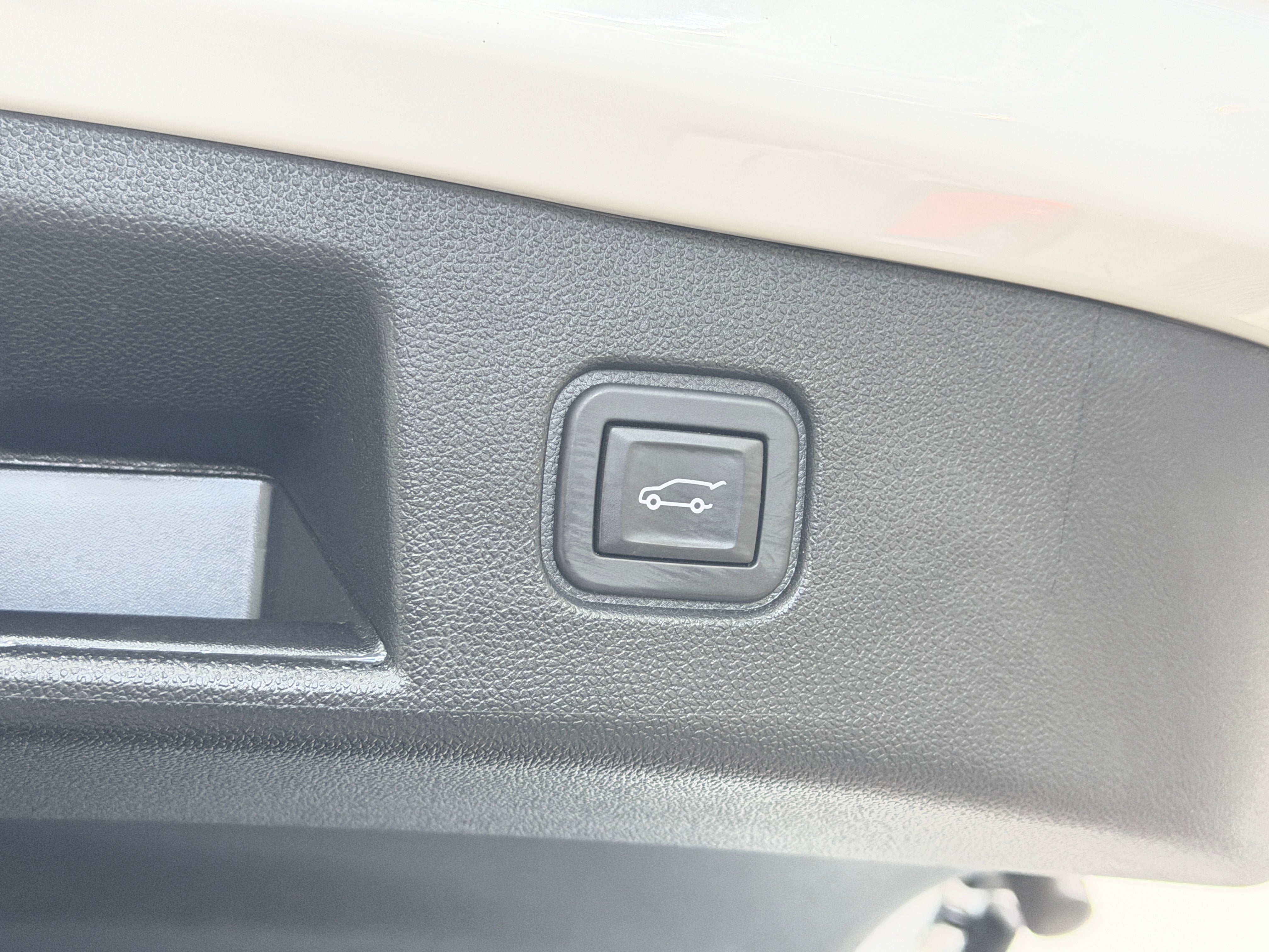 Used 2024 Chevrolet Blazer EV LT with VIN 3GNKDBRJ5RS231316 for sale in Auburn, WA