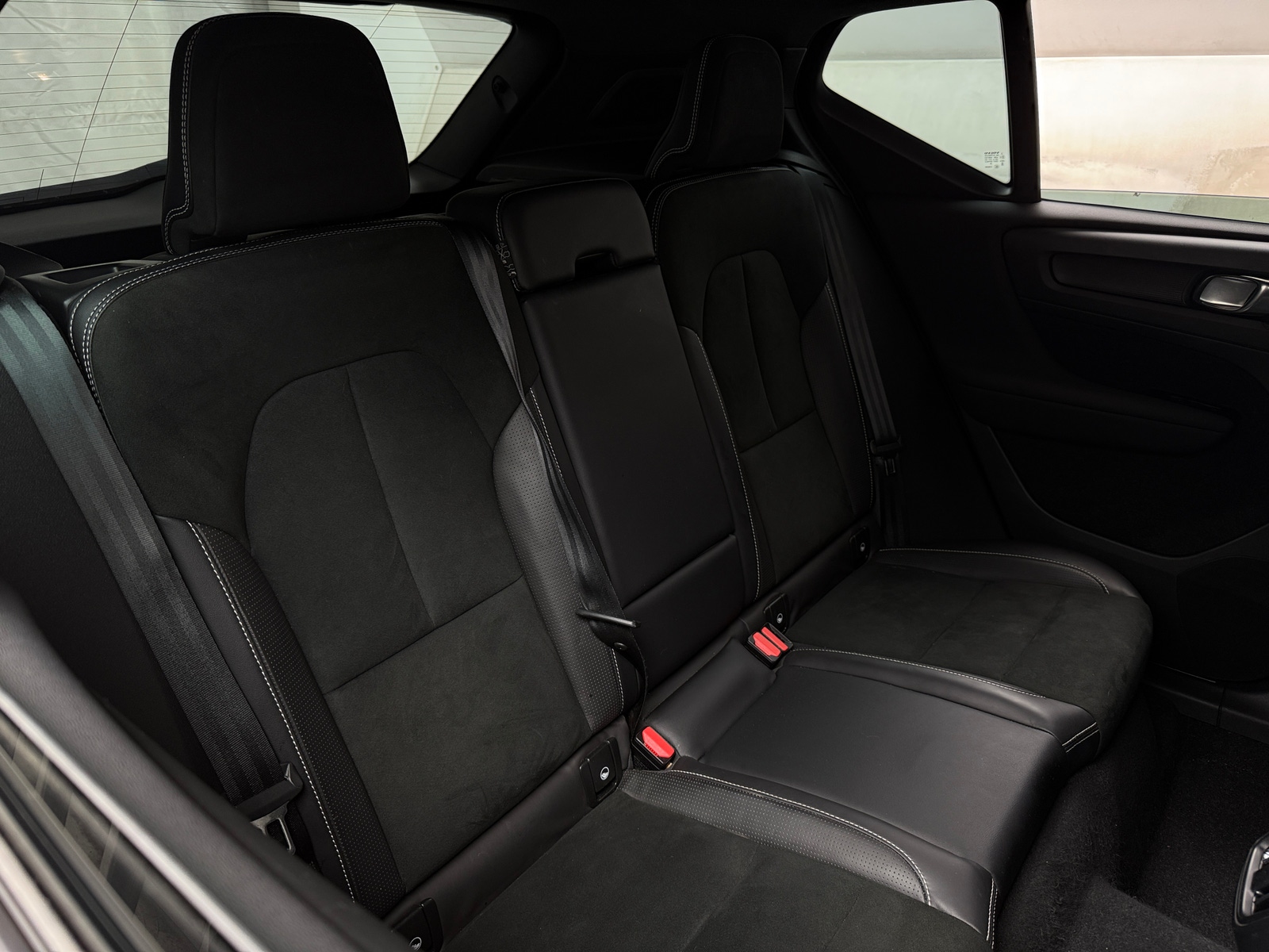Thumbnail: 2021 Volvo XC40 - 5