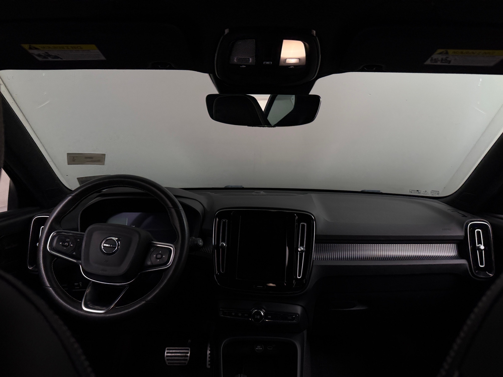 Thumbnail: 2021 Volvo XC40 - 2