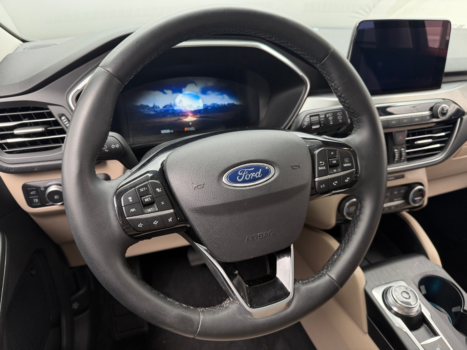 Thumbnail: 2021 Ford Escape - 4