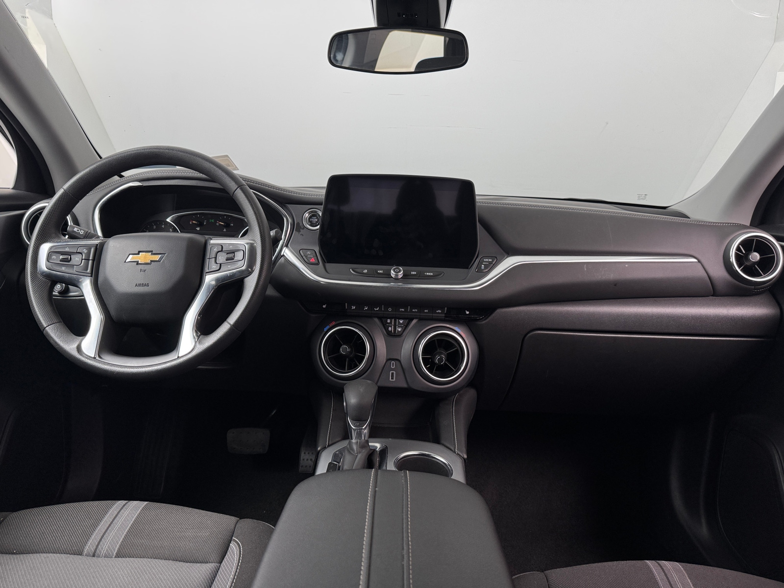 Thumbnail: 2025 Chevrolet Blazer - 3