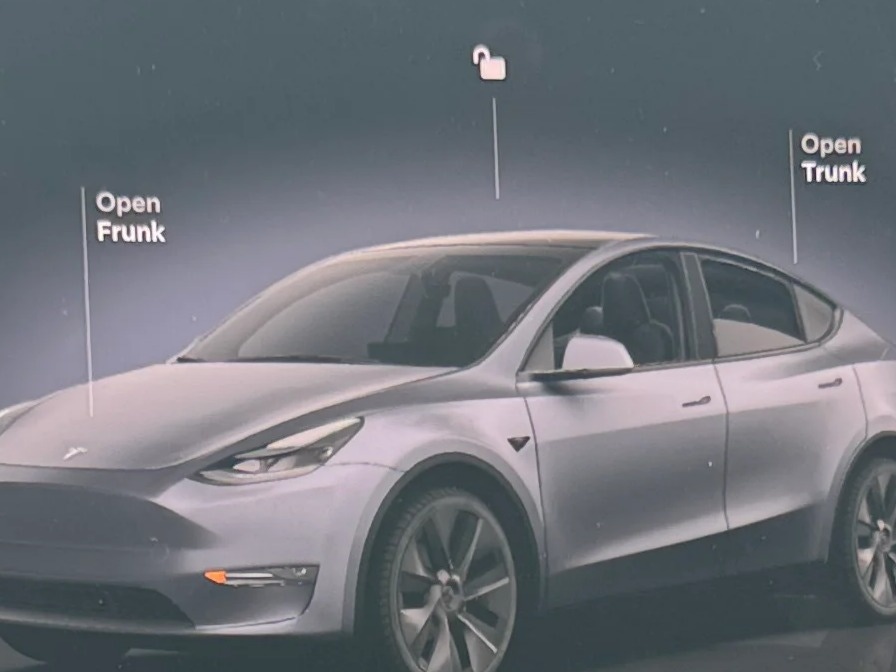 Thumbnail: 2024 Tesla Model Y - 3