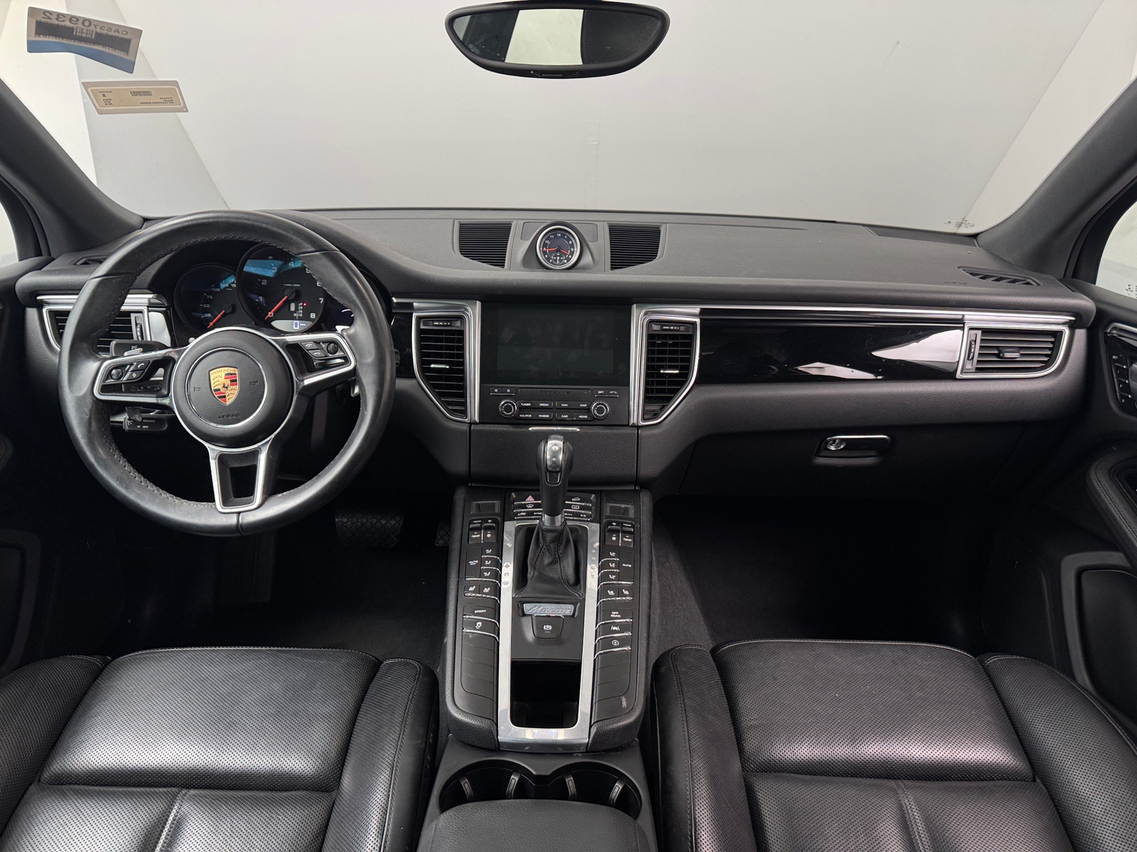 Thumbnail: 2018 Porsche Macan - 2