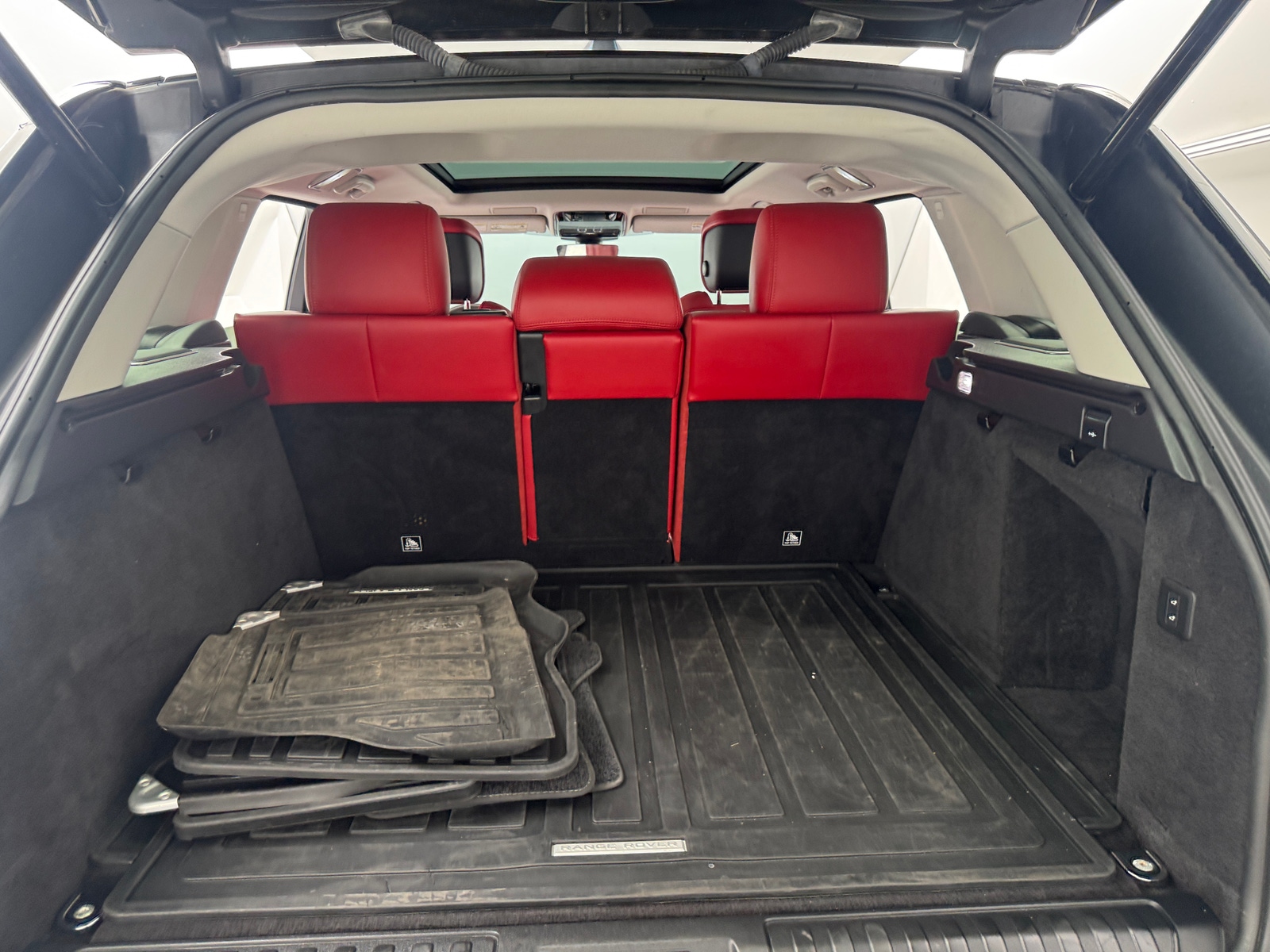 Thumbnail: 2019 Land Rover Range Rover Sport - 6