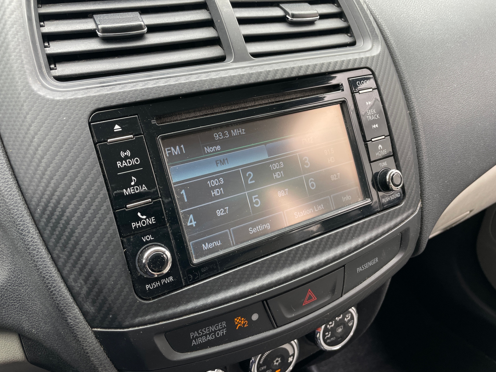 Thumbnail: 2017 Mitsubishi Outlander Sport - 4