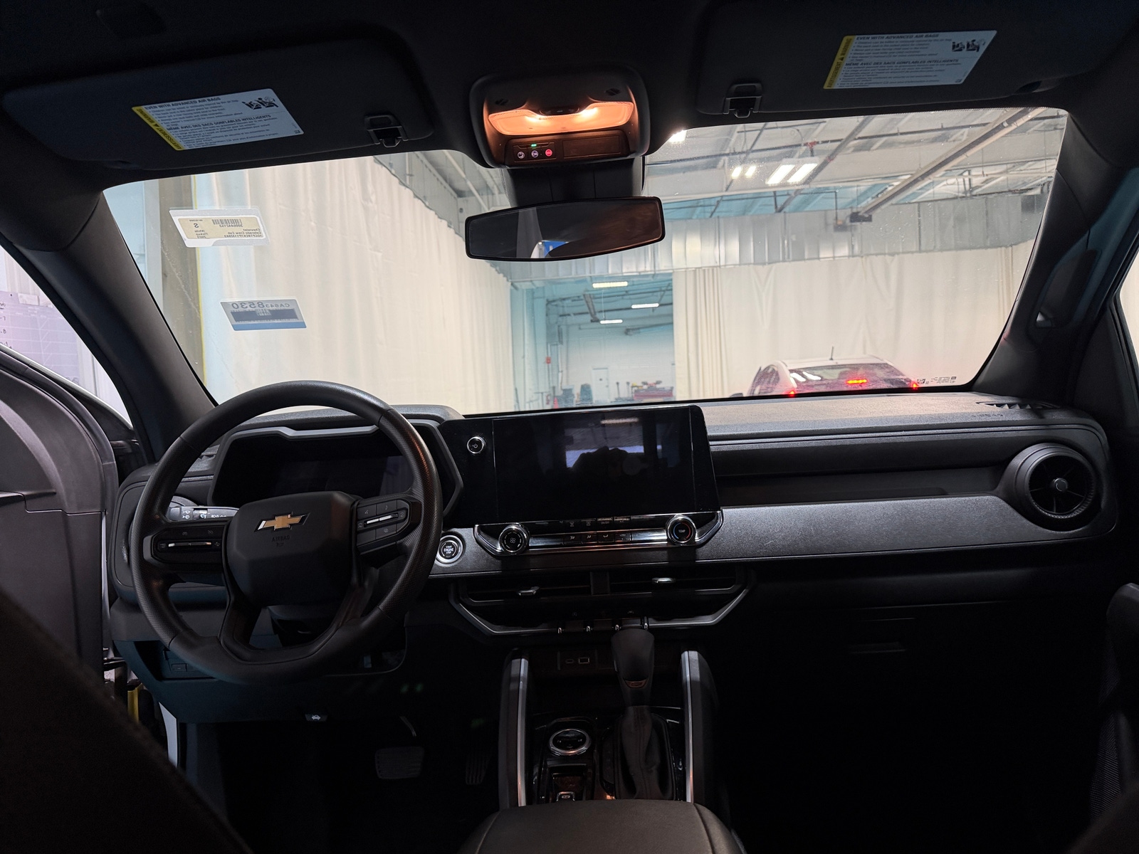 Thumbnail: 2023 Chevrolet Colorado - 7
