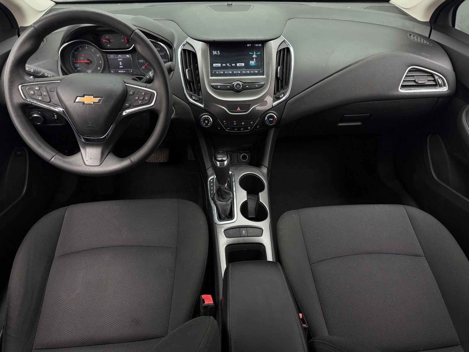 Thumbnail: 2017 Chevrolet Cruze - 3