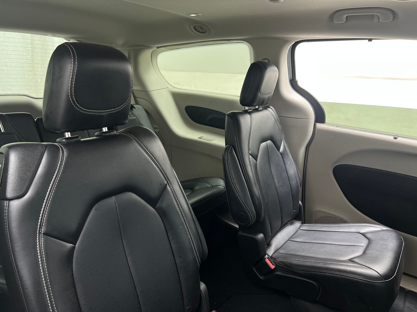 Thumbnail: 2024 Chrysler Pacifica - 5