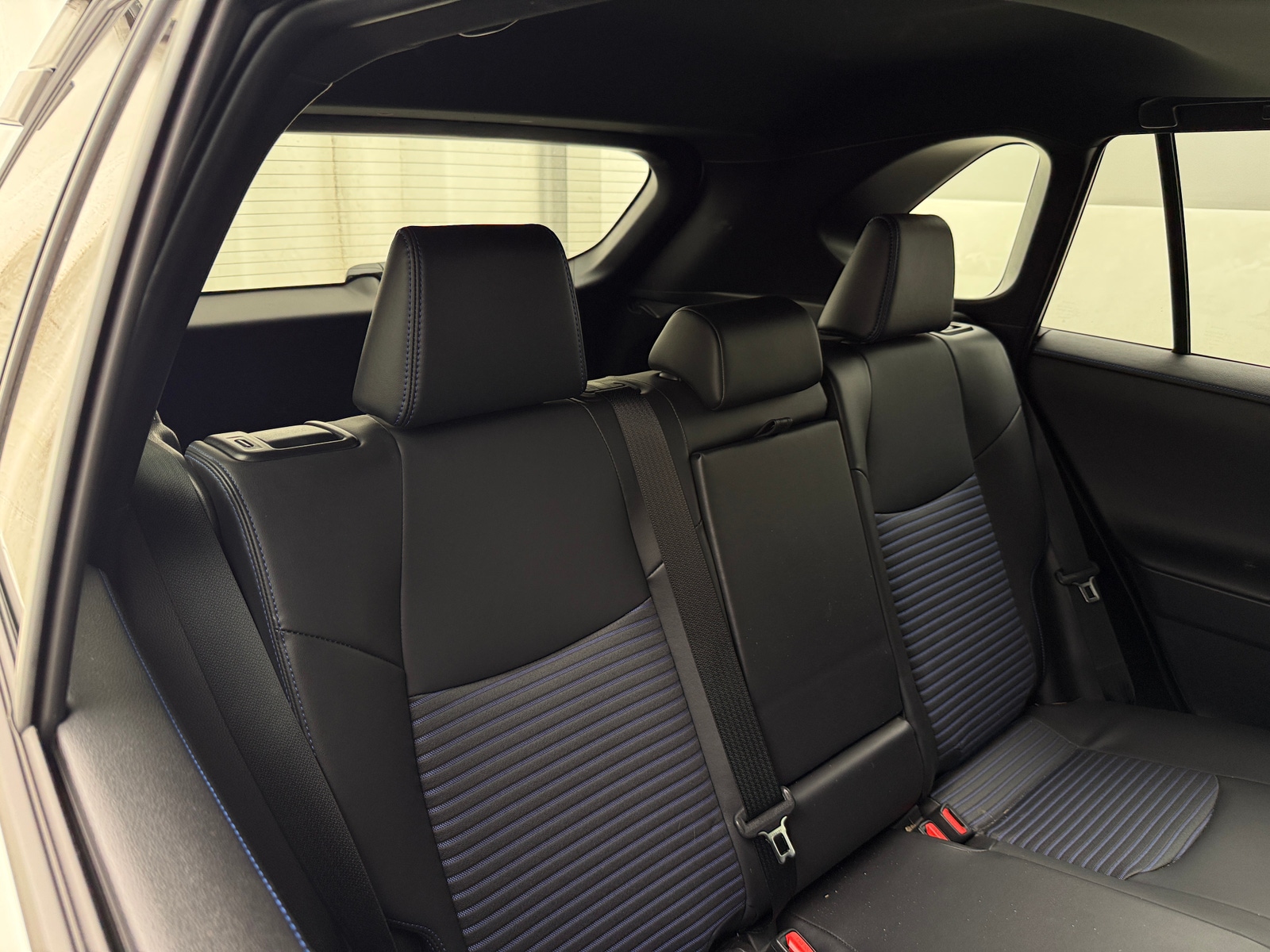 Thumbnail: 2023 Toyota RAV4 - 6