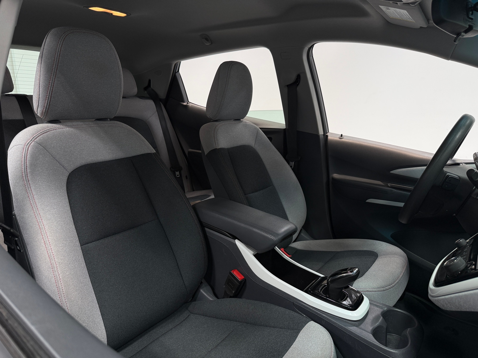 Thumbnail: 2018 Chevrolet Bolt EV - 2