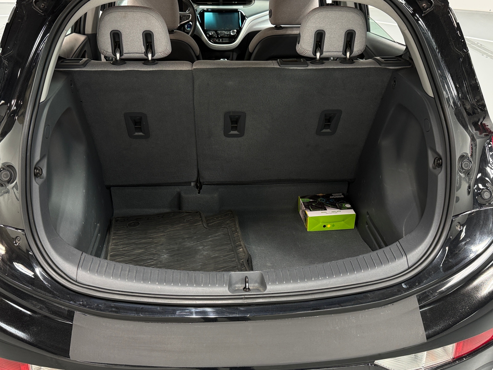 Thumbnail: 2018 Chevrolet Bolt EV - 7