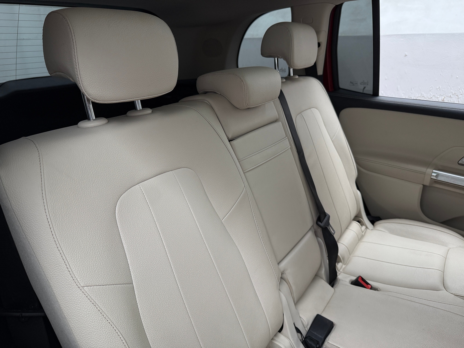 Thumbnail: 2020 Mercedes-Benz GLB - 5