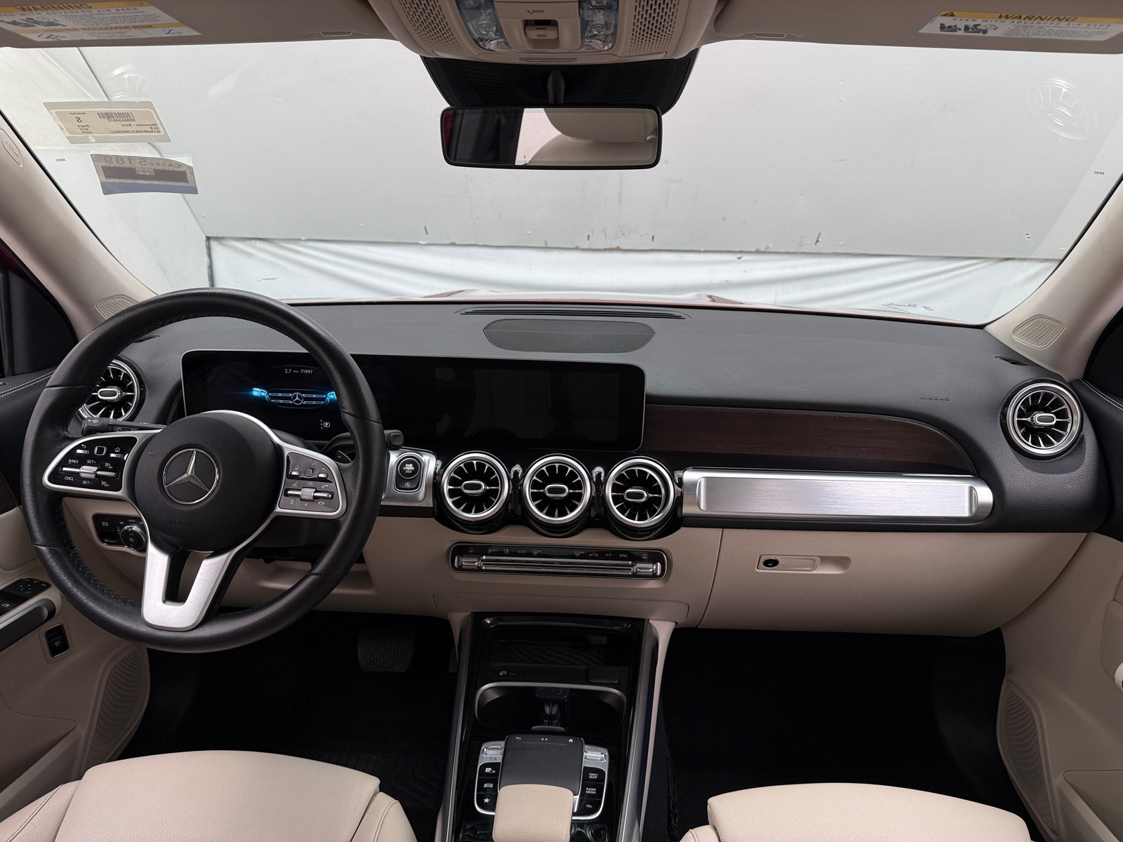 Thumbnail: 2020 Mercedes-Benz GLB - 2