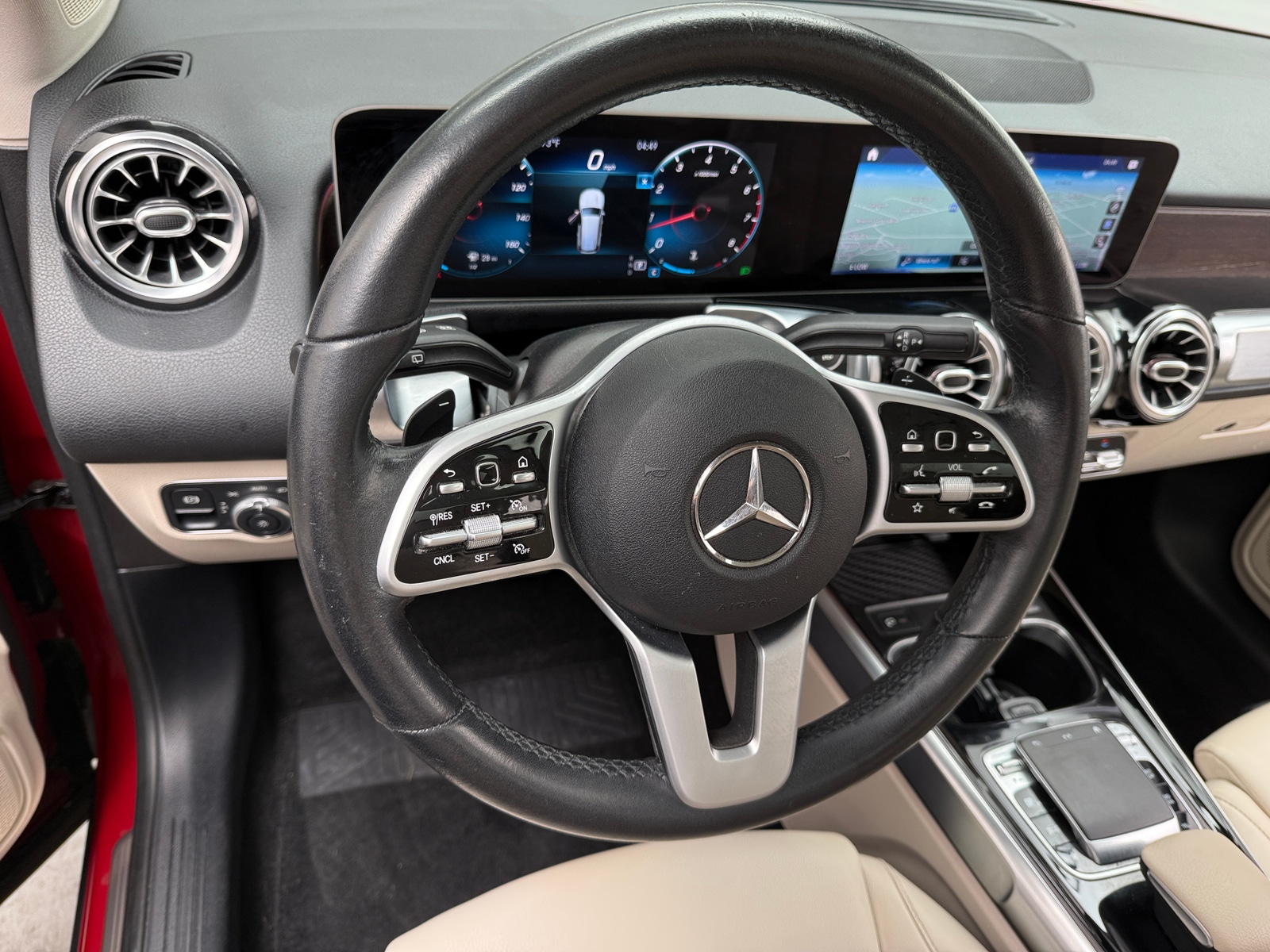 Thumbnail: 2020 Mercedes-Benz GLB - 4