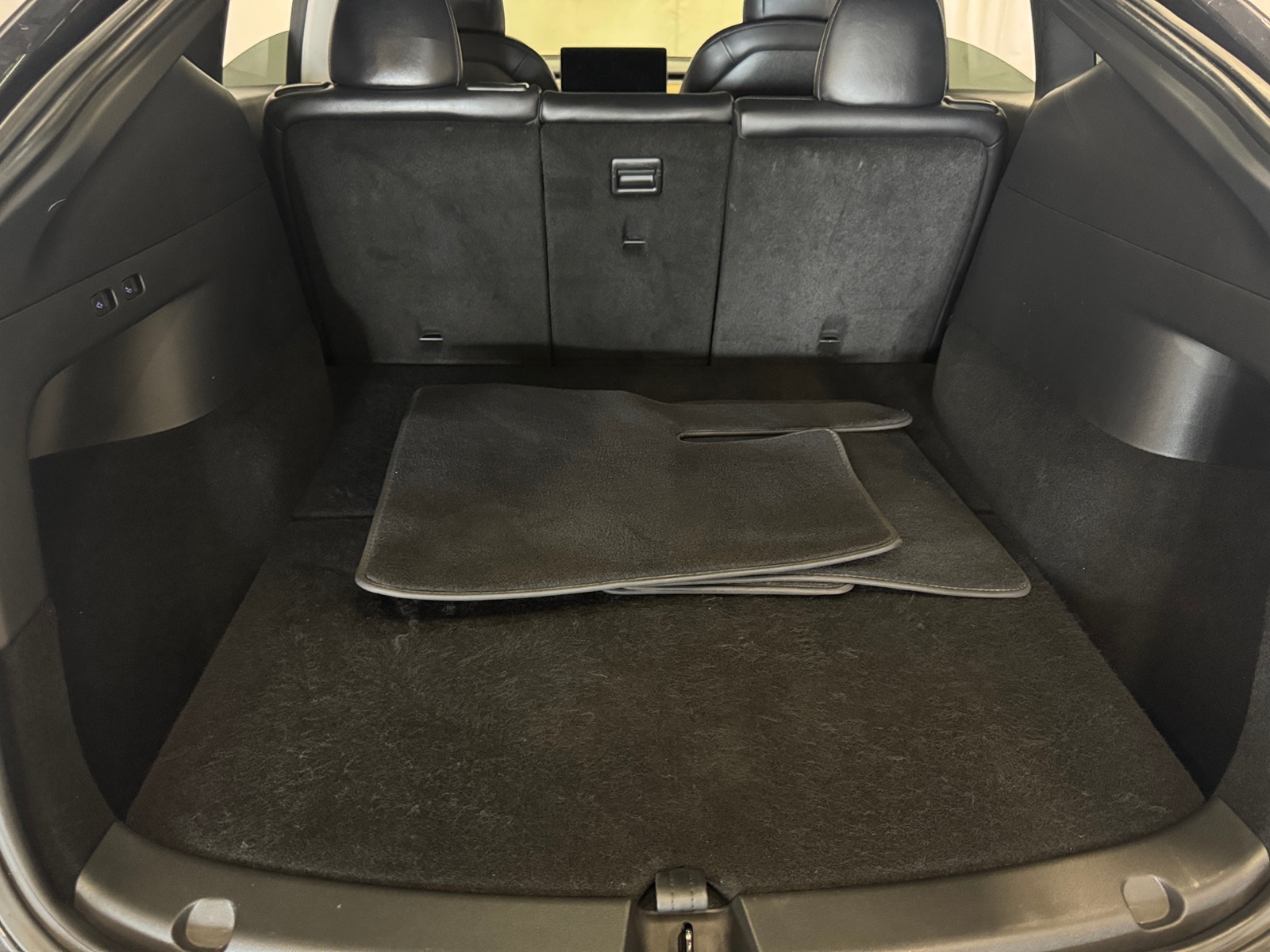 Thumbnail: 2020 Tesla Model Y - 6