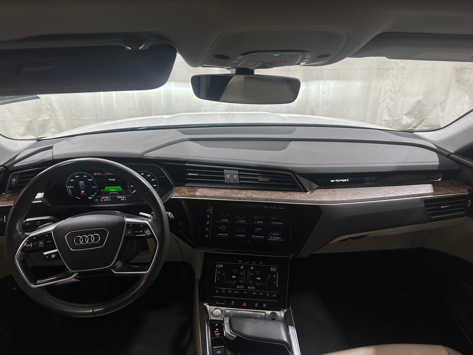 Thumbnail: 2019 Audi e-tron - 2