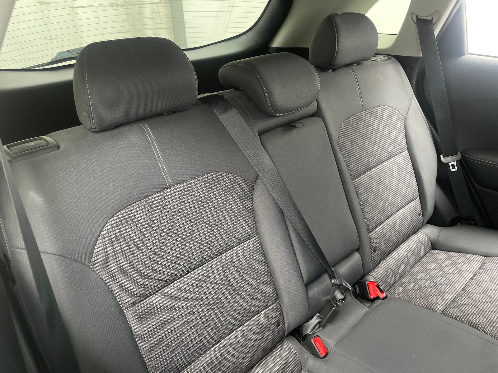 Thumbnail: 2020 Kia Niro - 6