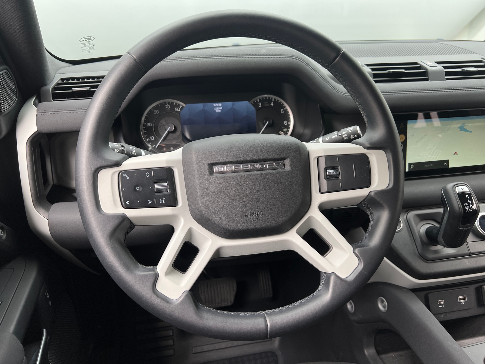 Thumbnail: 2023 Land Rover Defender - 5
