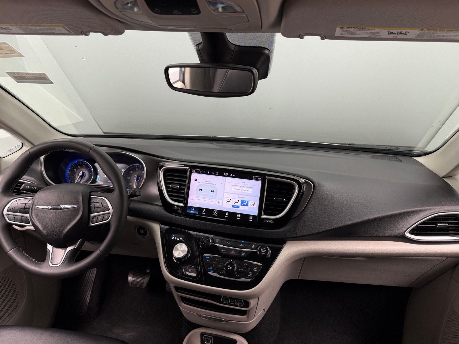 Thumbnail: 2024 Chrysler Pacifica - 2