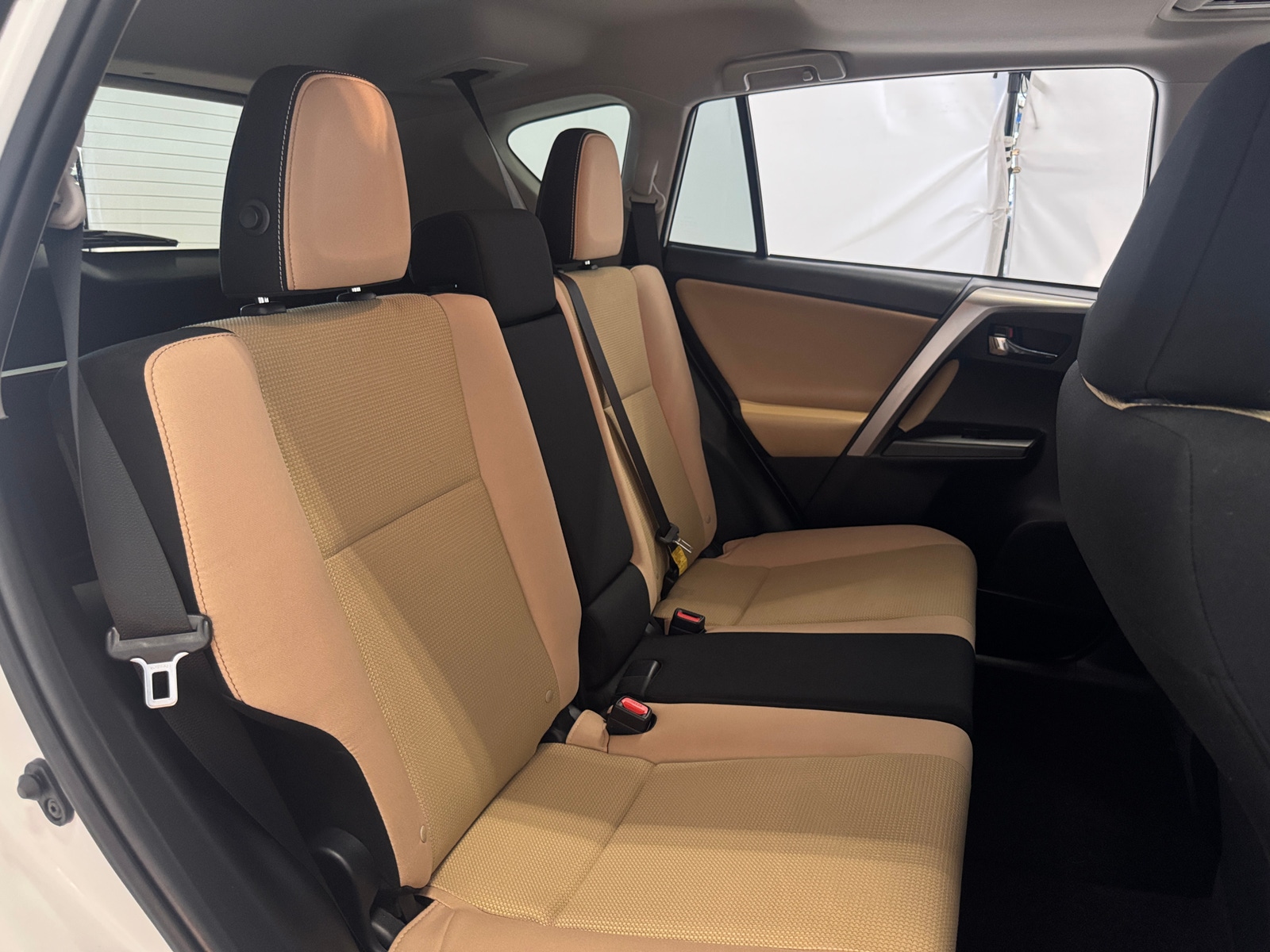 Thumbnail: 2017 Toyota RAV4 - 6