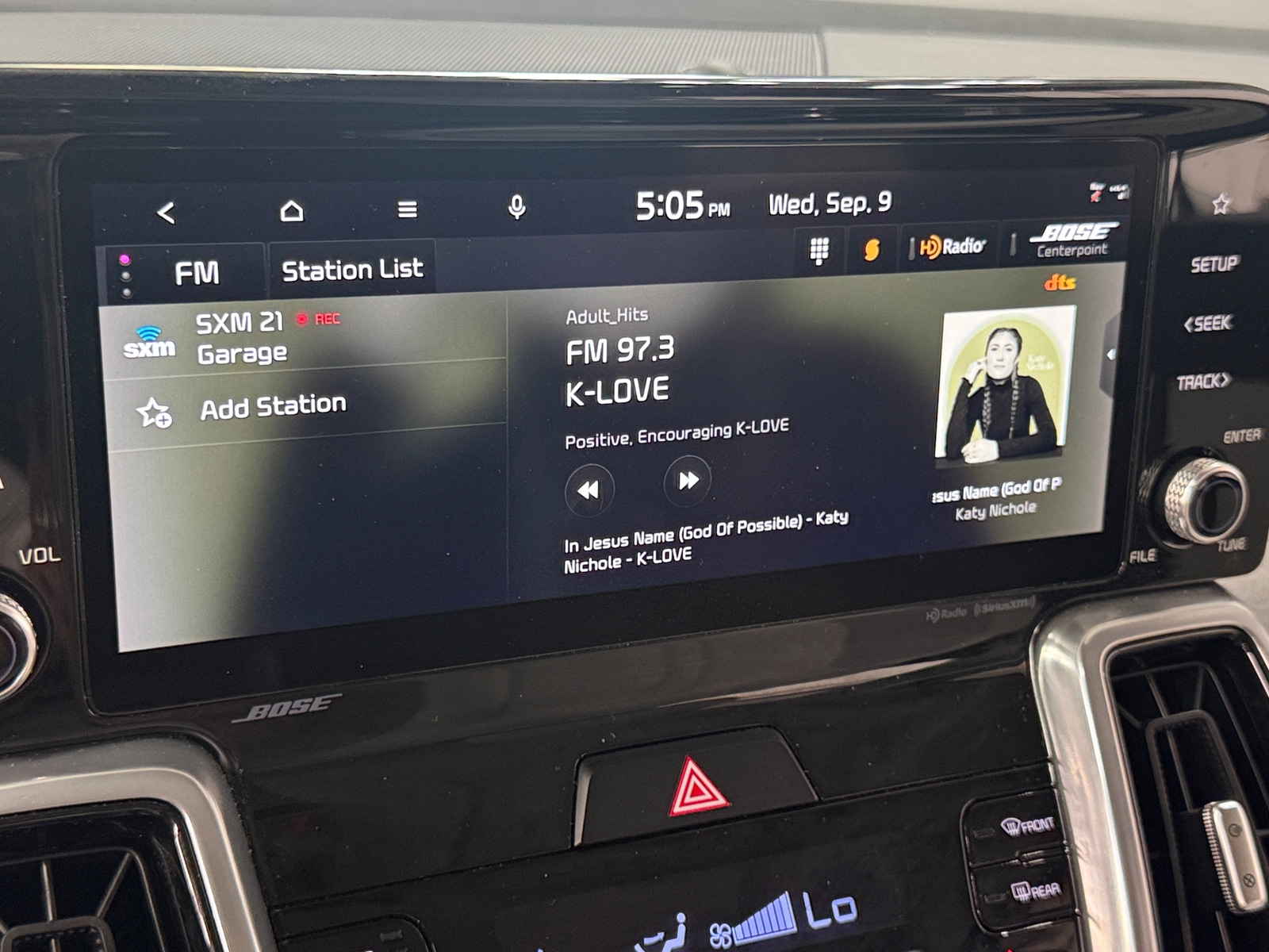 Thumbnail: 2024 Kia Sorento - 3