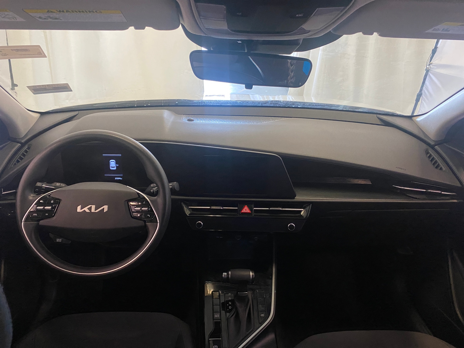 Thumbnail: 2025 Kia Niro - 3