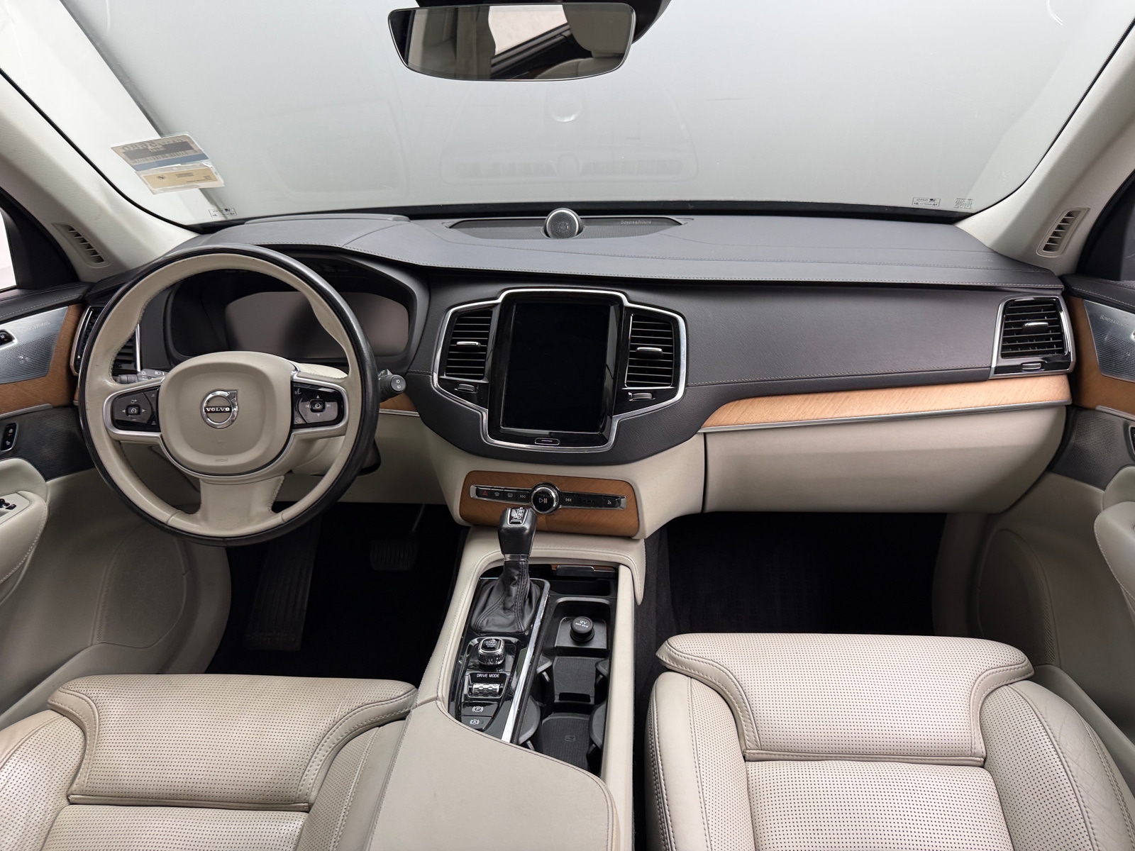 Thumbnail: 2019 Volvo XC90 - 3
