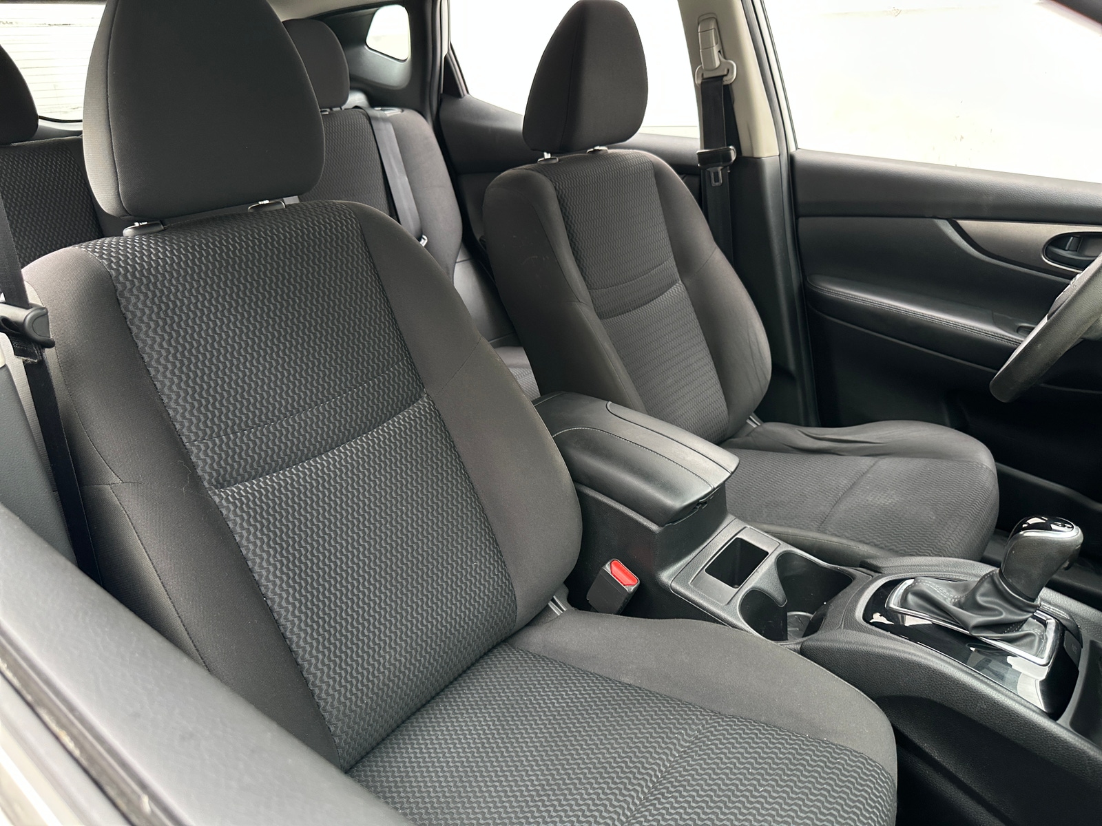 Thumbnail: 2018 Nissan Rogue Sport - 2