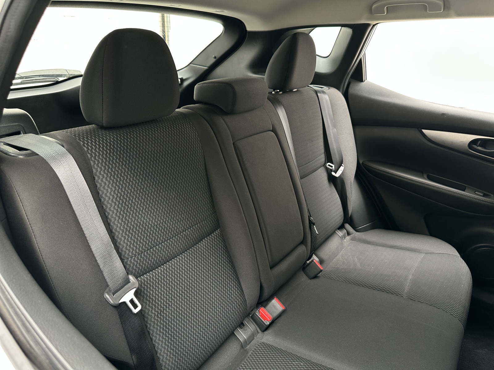 Thumbnail: 2018 Nissan Rogue Sport - 6