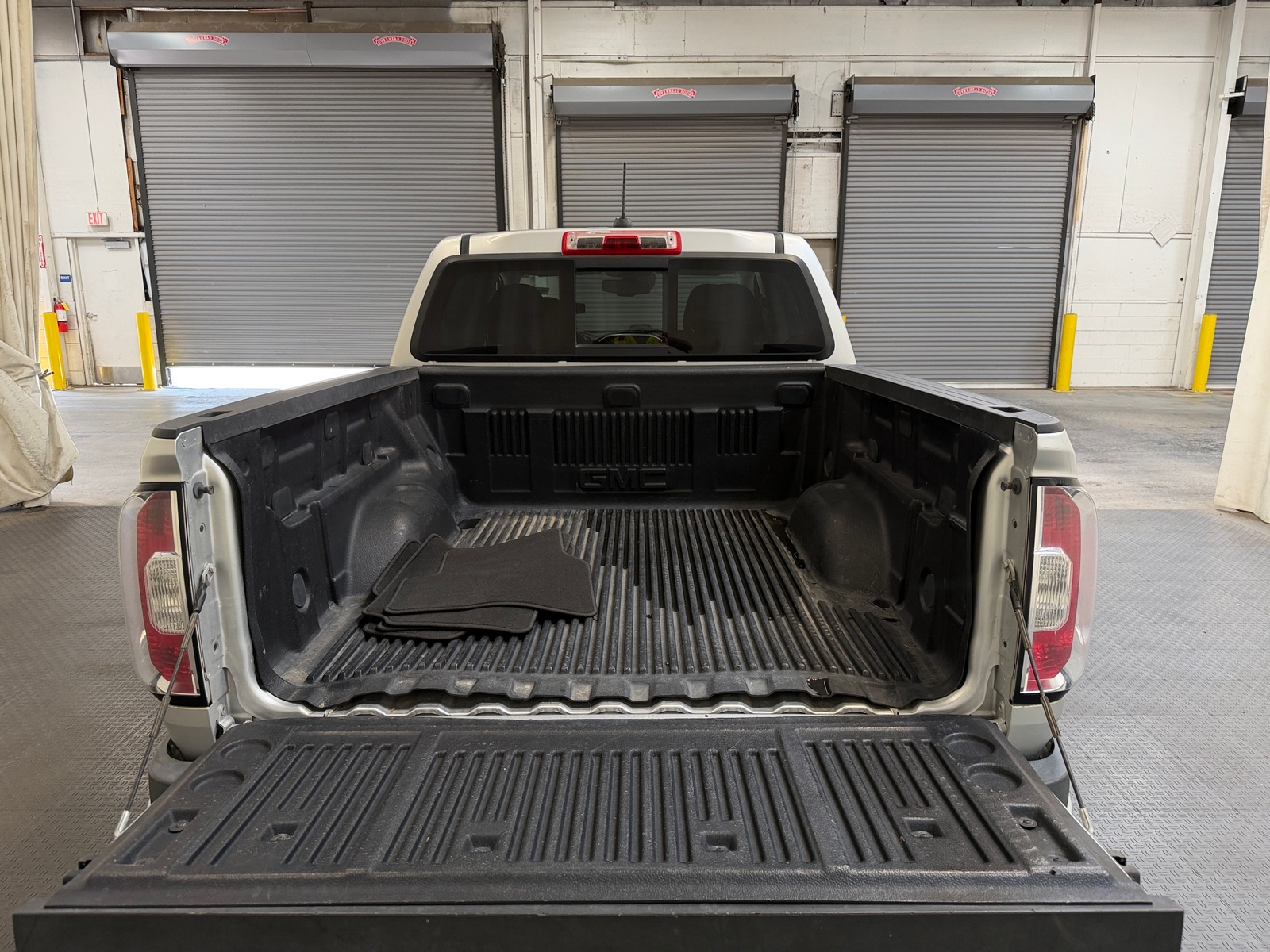 Thumbnail: 2016 GMC Canyon - 6