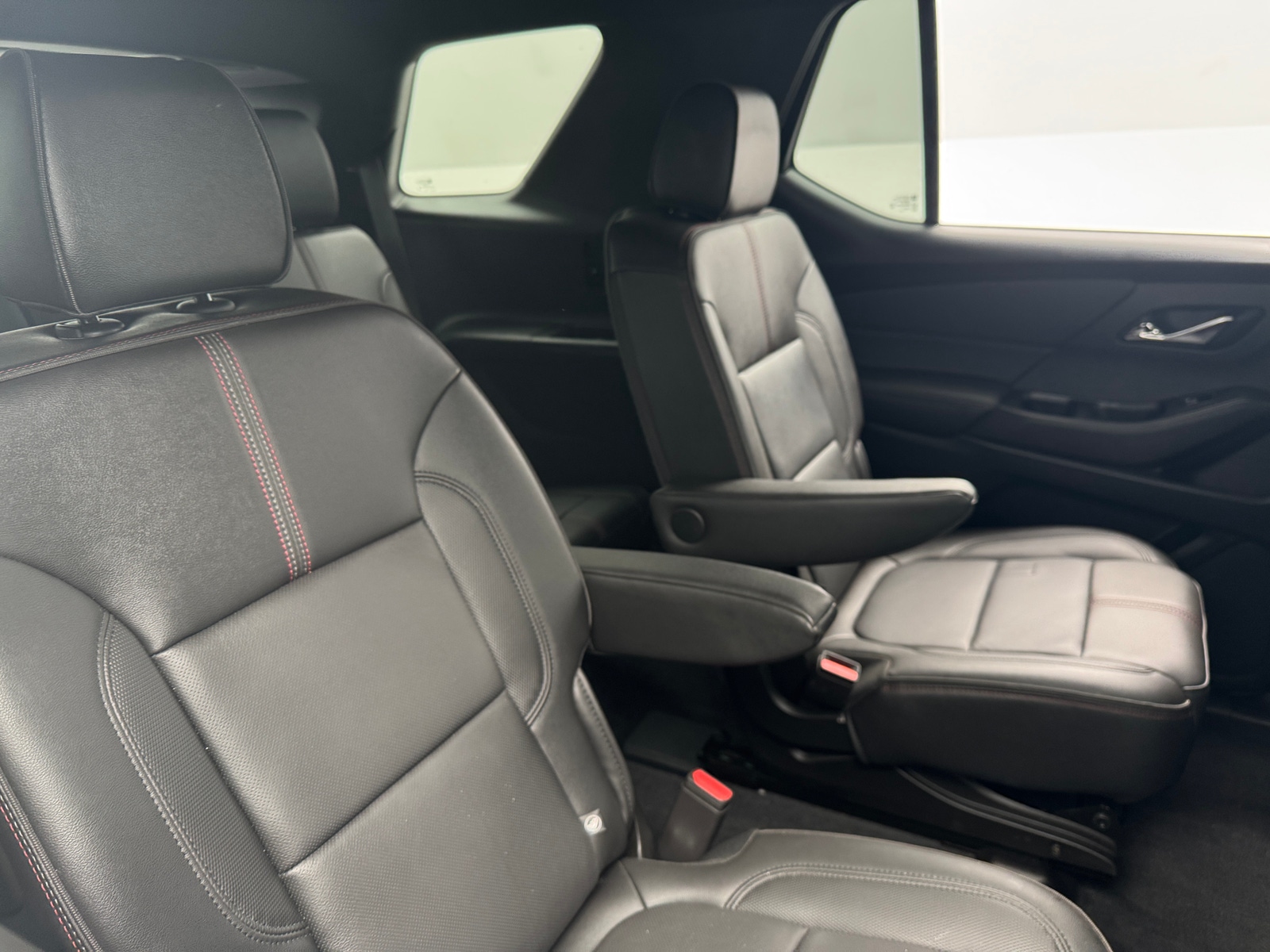 Thumbnail: 2023 Chevrolet Traverse - 5