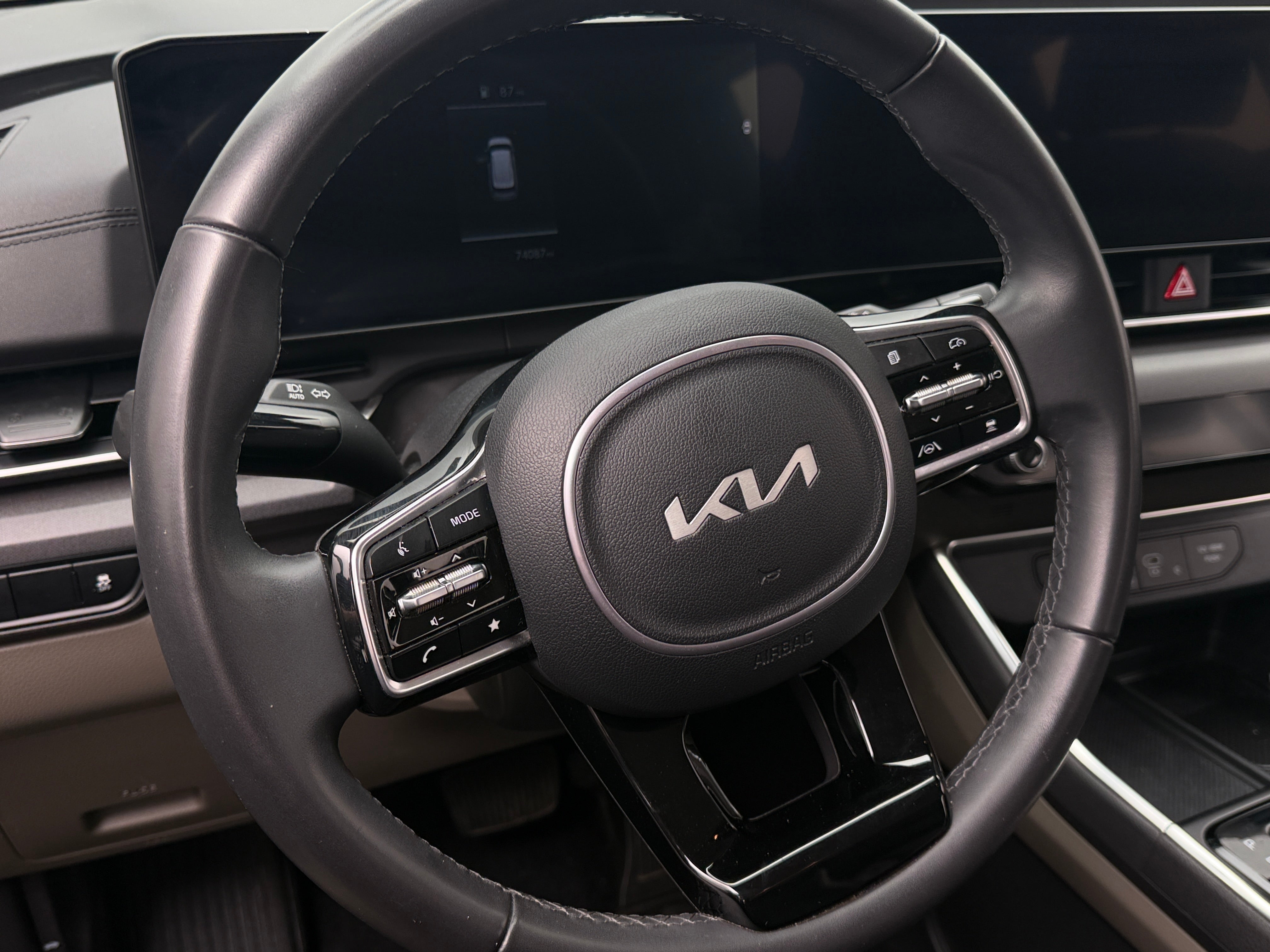 2025 Kia Carnival